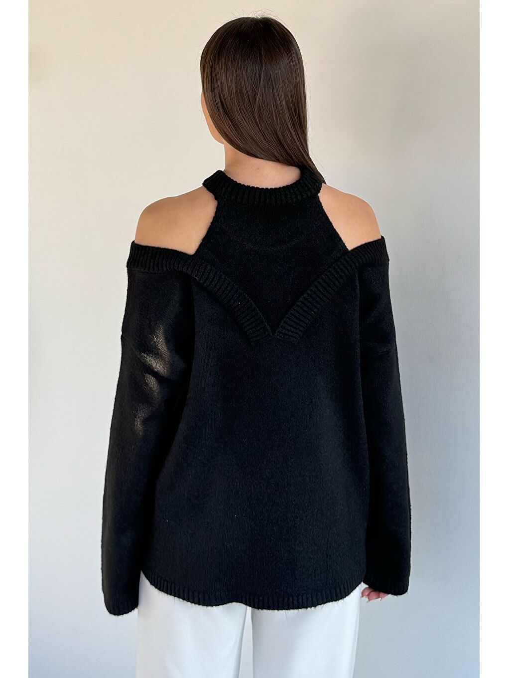 Siyah Halter Yaka Kadın Triko Bluz-3