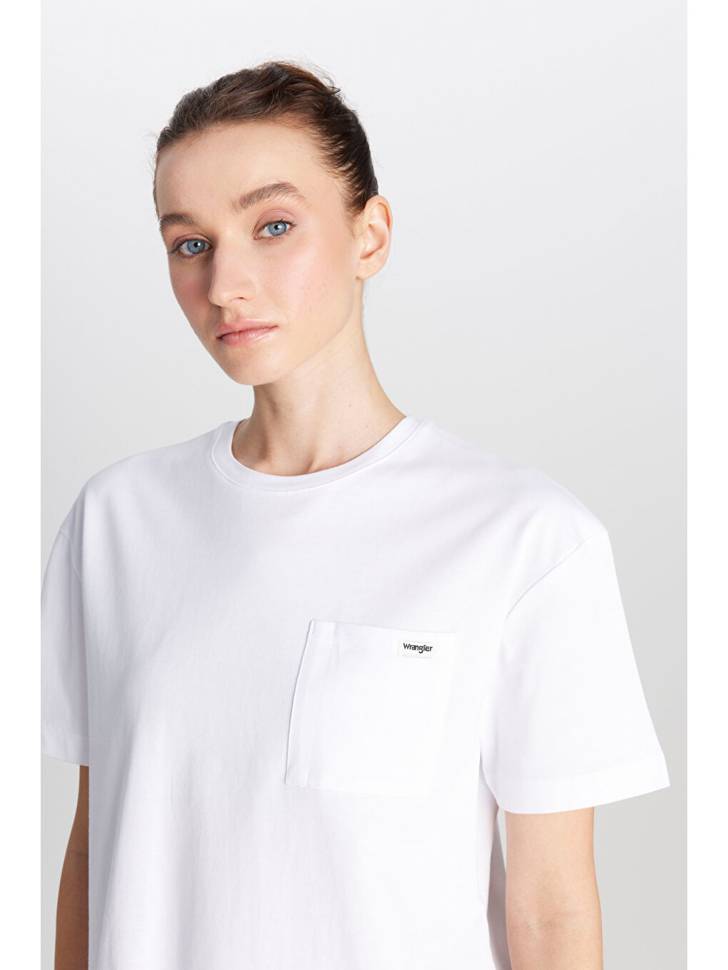 %100 Pamuk Regular Fit Normal Kesim Bisiklet Yaka Cep Detaylı Kırık Beyaz Tişört-3