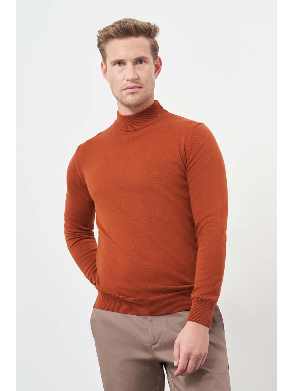 Kahverengi Kiremit Uzun Kol Düz Örme Yarım Balıkçı Yaka Classic Comfort Fit Triko 1012245001-1