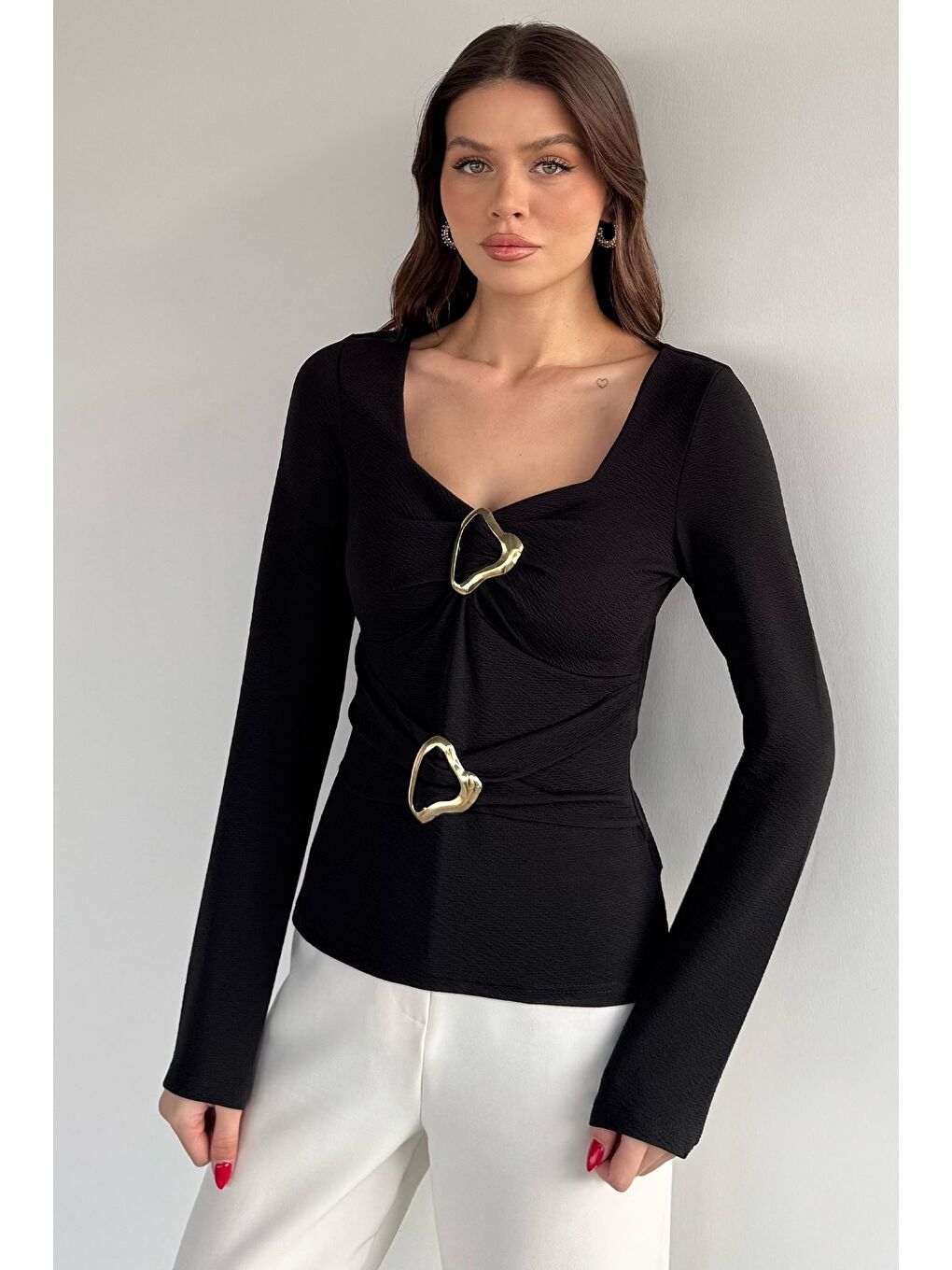 Siyah Kadın Tokalı Bluz-1