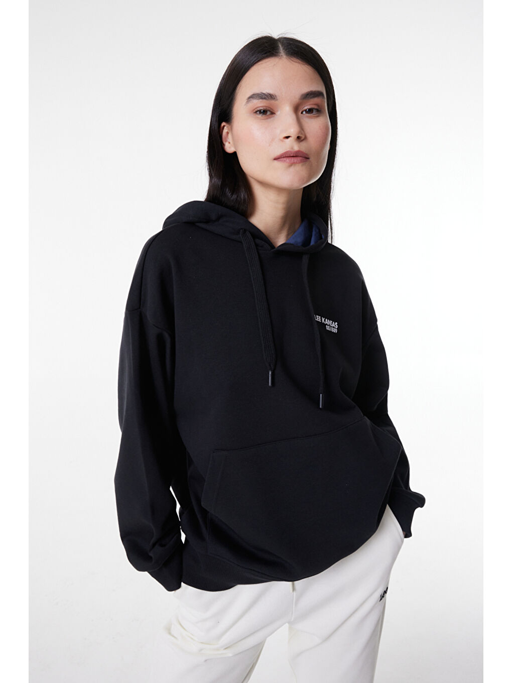 Regular Fit Normal Kesim Kapüşonlu İçi Polarlı Siyah Sweatshirt