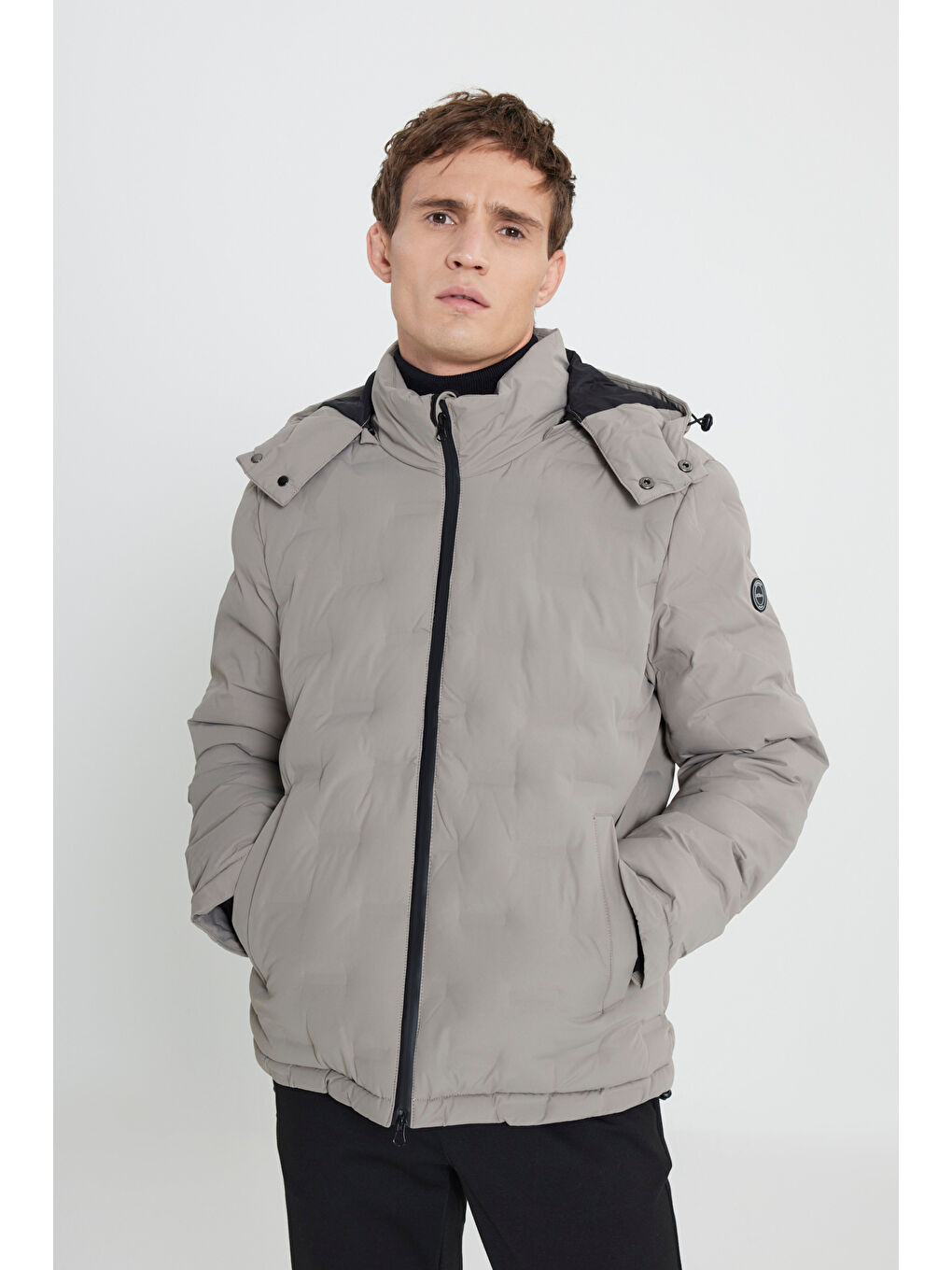 Bej Erkek Vizon Standart Fit Normal Kesim Kapüşonlu Desenli Mont-2