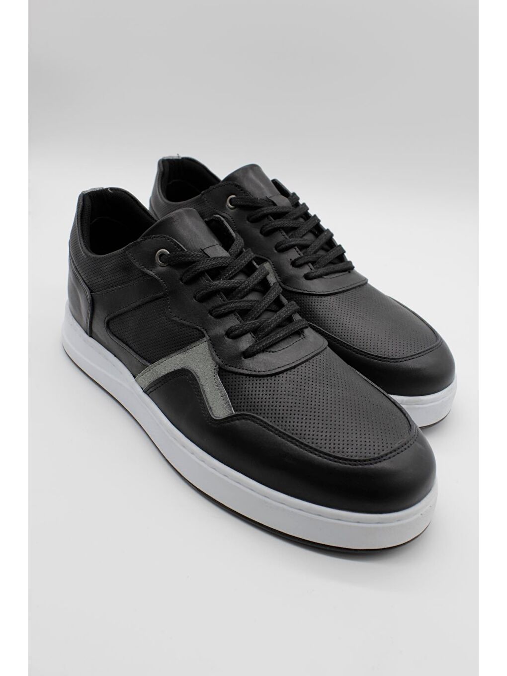 Siyah Hakiki Deri Garnili Bağcıklı Casual Ayakkabı 1033240170-2