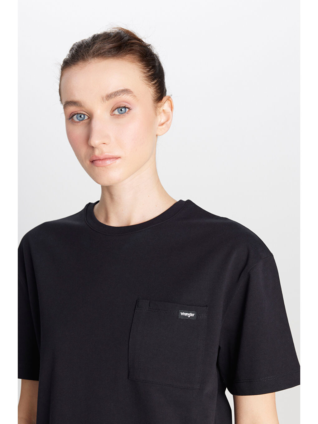 %100 Pamuk Regular Fit Normal Kesim Bisiklet Yaka Cep Detaylı Siyah Tişört-3