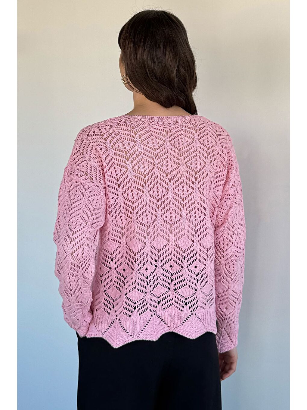 Pembe Kadın V Yaka Ajurlu Triko Bluz-3