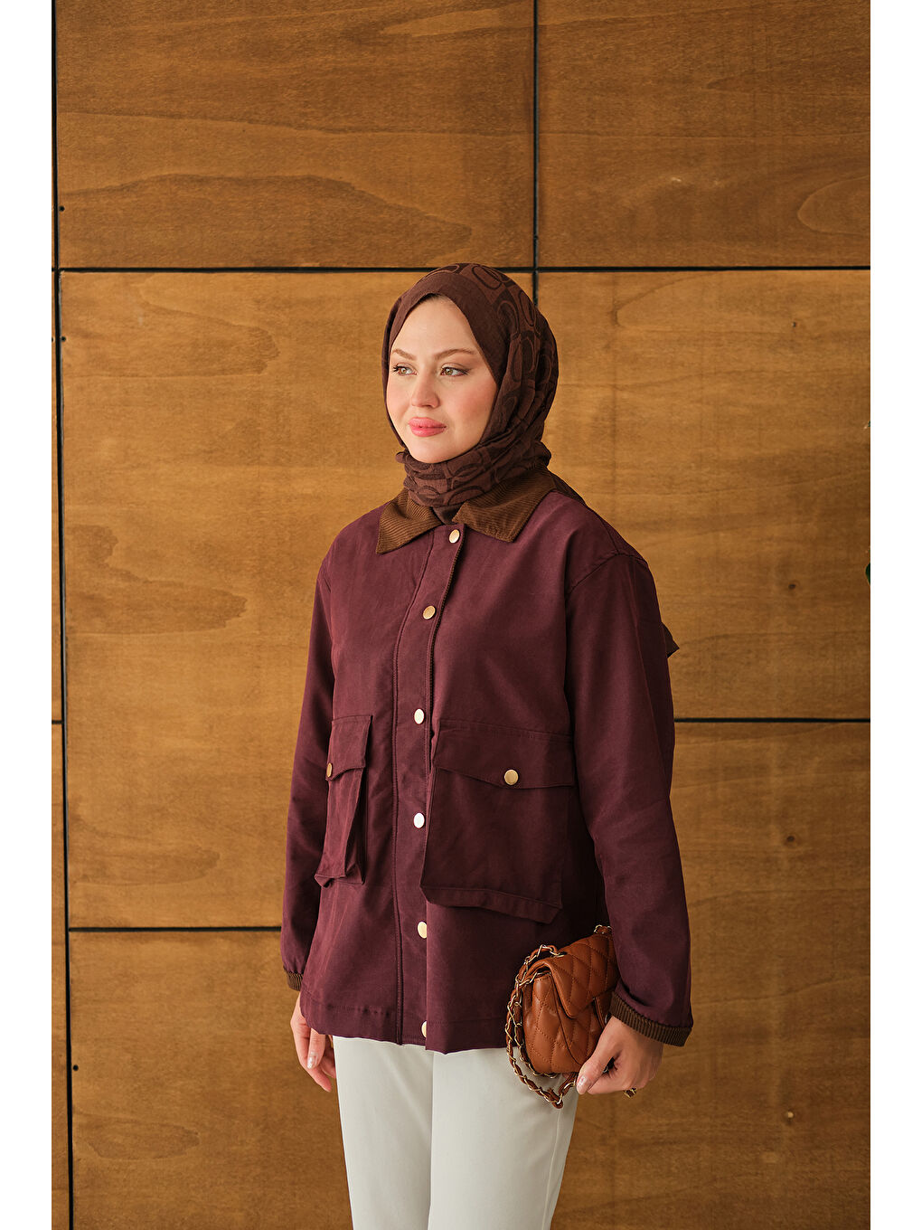 Kadın Yakası Ve Bilekleri Kadife Detaylı Ceket Bordo-1