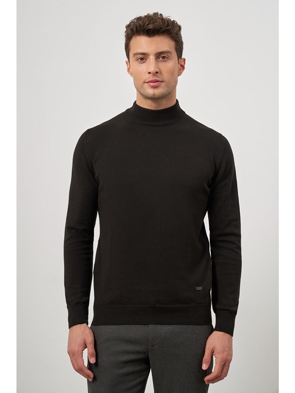 Siyah Uzun Kol Düz Örme Yarım Balıkçı Yaka Classic Comfort Fit Triko 1012245001-3