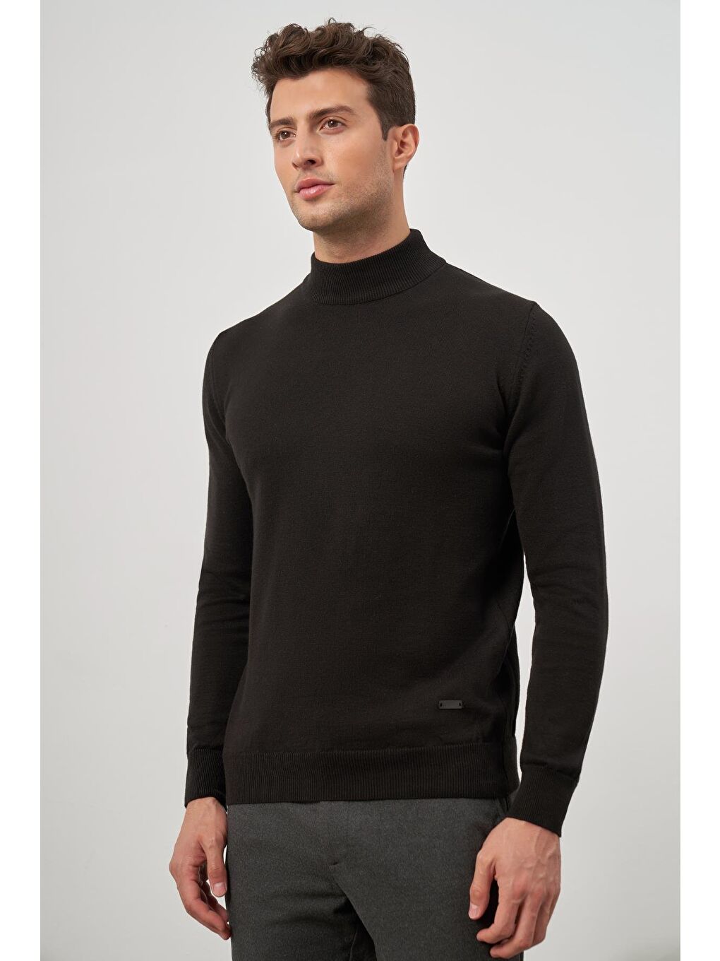 Siyah Uzun Kol Düz Örme Yarım Balıkçı Yaka Classic Comfort Fit Triko 1012245001-4