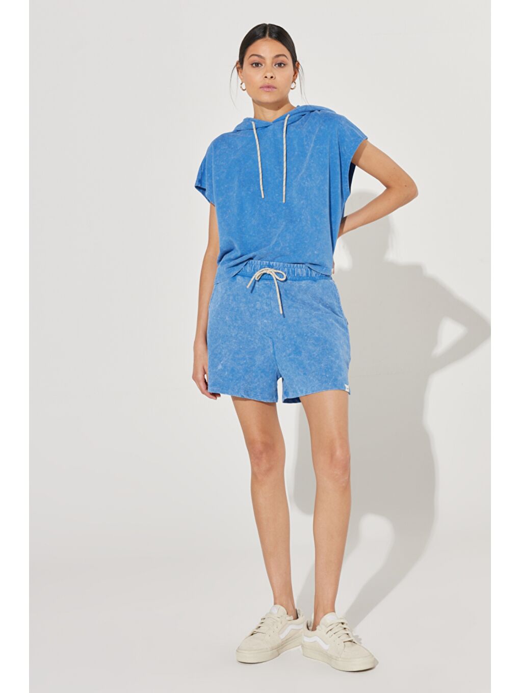 Yeşil Regular Fit %100 Pamuk Kapüşonlu Yaka Mavi Kolsuz Sweatshirt-4