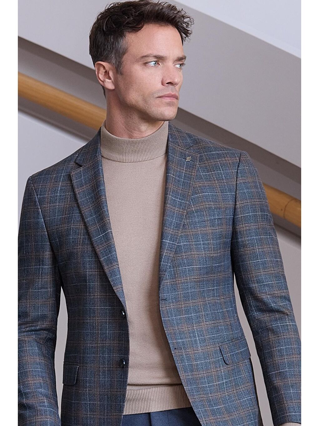 Kahverengi Koyu Vizon Uzun Kol Düz Örme Yarım Balıkçı Yaka Classic Comfort Fit Triko 1012245001