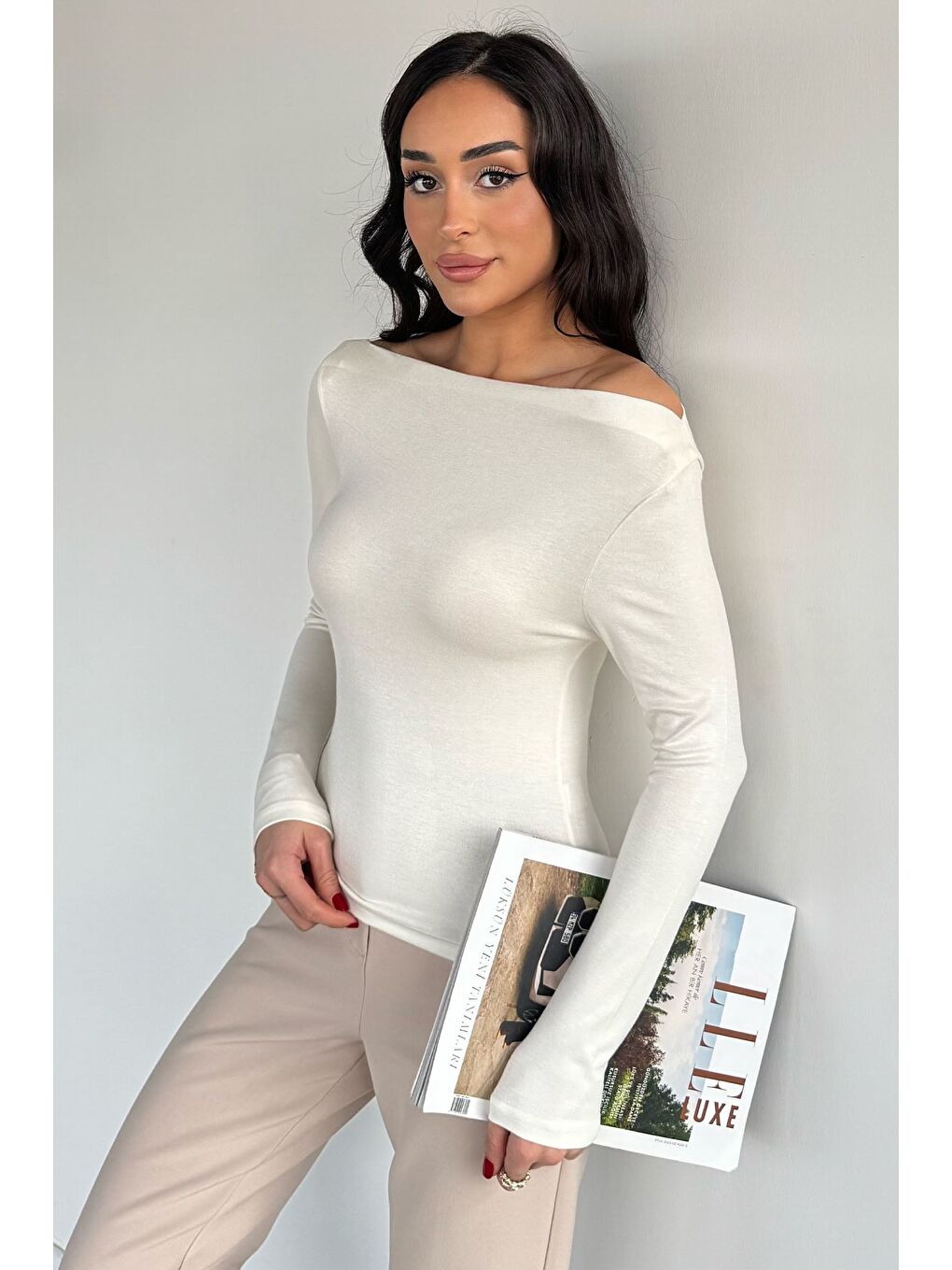 Ekru Kadın Elastanlı Kayık Yaka Body Bluz-1