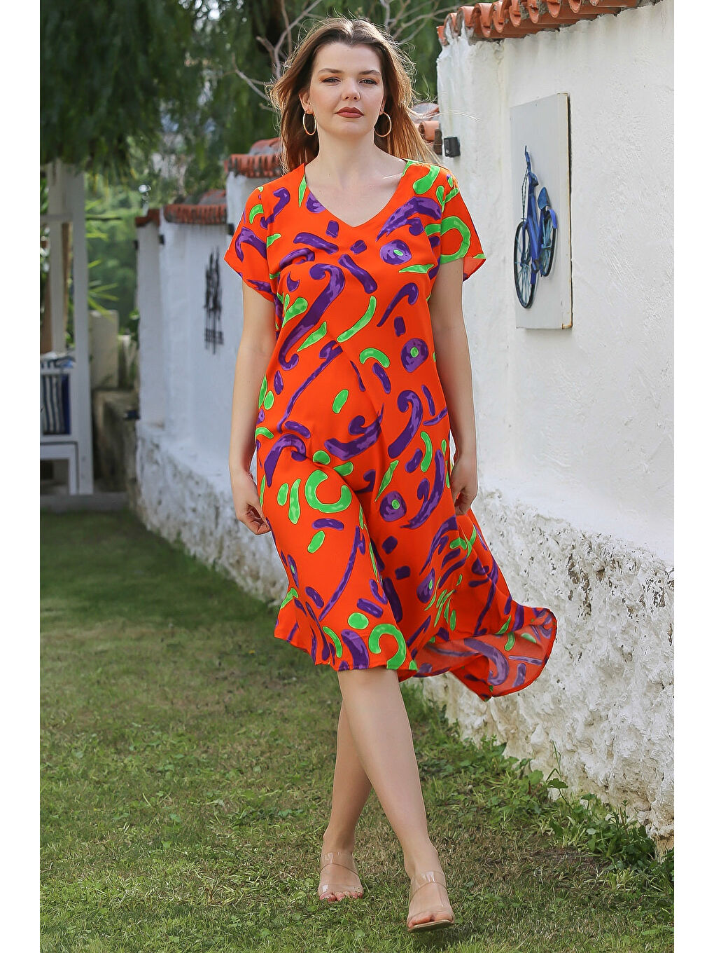Turuncu V Yaka Düşük Kol Allover Baskılı Casual Viskon Dokuma Elbise 115 66-1