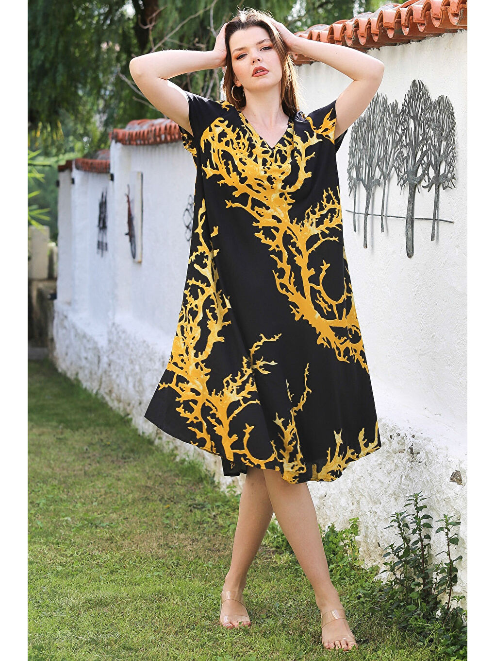Siyah V Yaka Düşük Kol Allover Baskılı Casual Viskon Dokuma Elbise 115 66-1