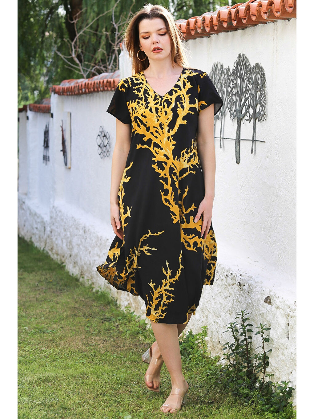 Siyah V Yaka Düşük Kol Allover Baskılı Casual Viskon Dokuma Elbise 115 66-2