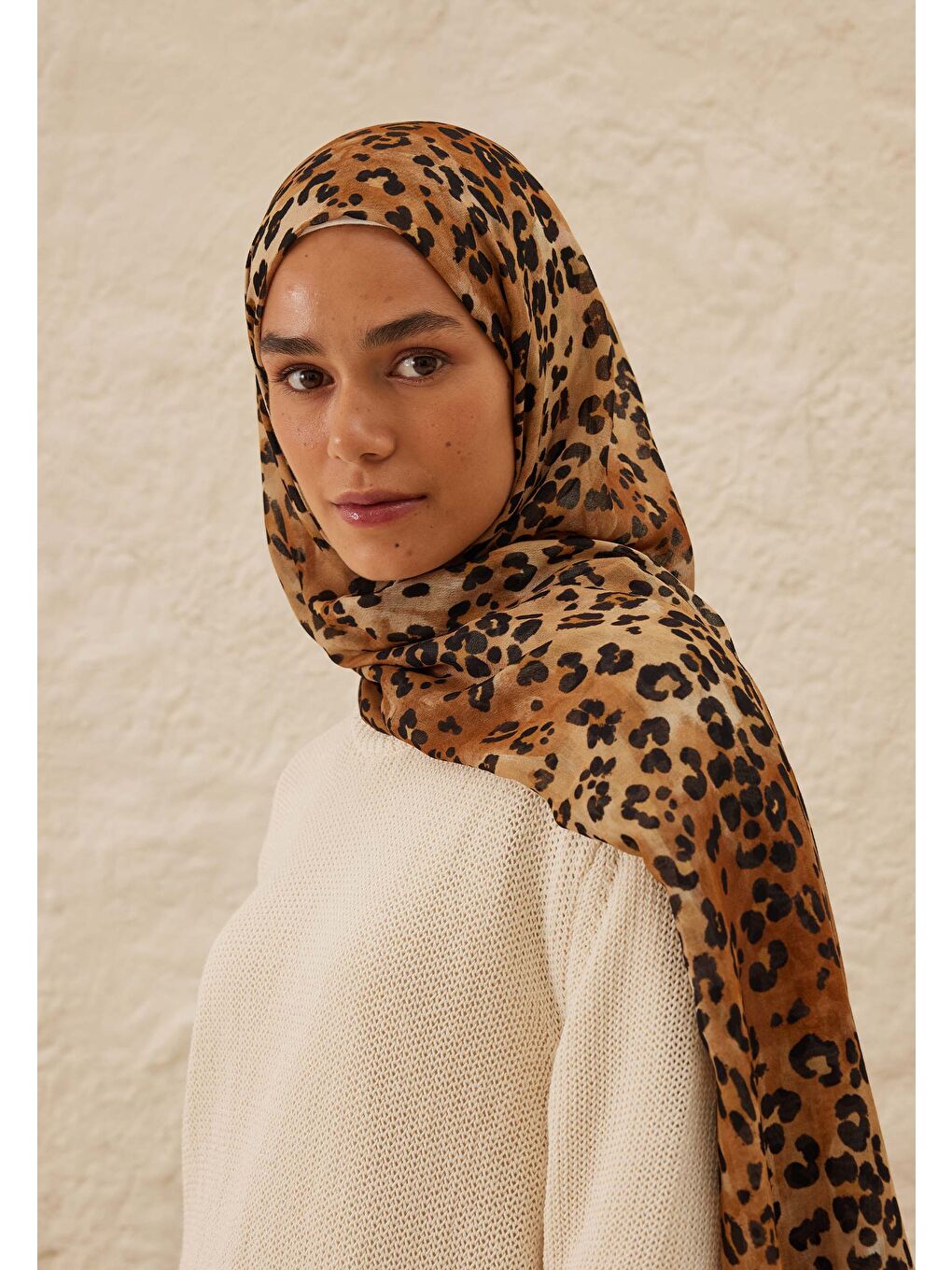 Kahverengi Leopar Desen Rami Şal Camel