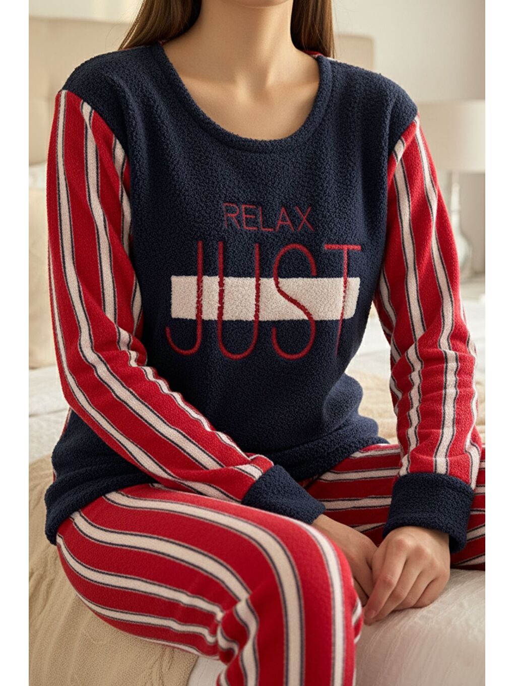 Lacivert Kadın Bisiklet Yaka Desenli Polar Pijama Takımı-1