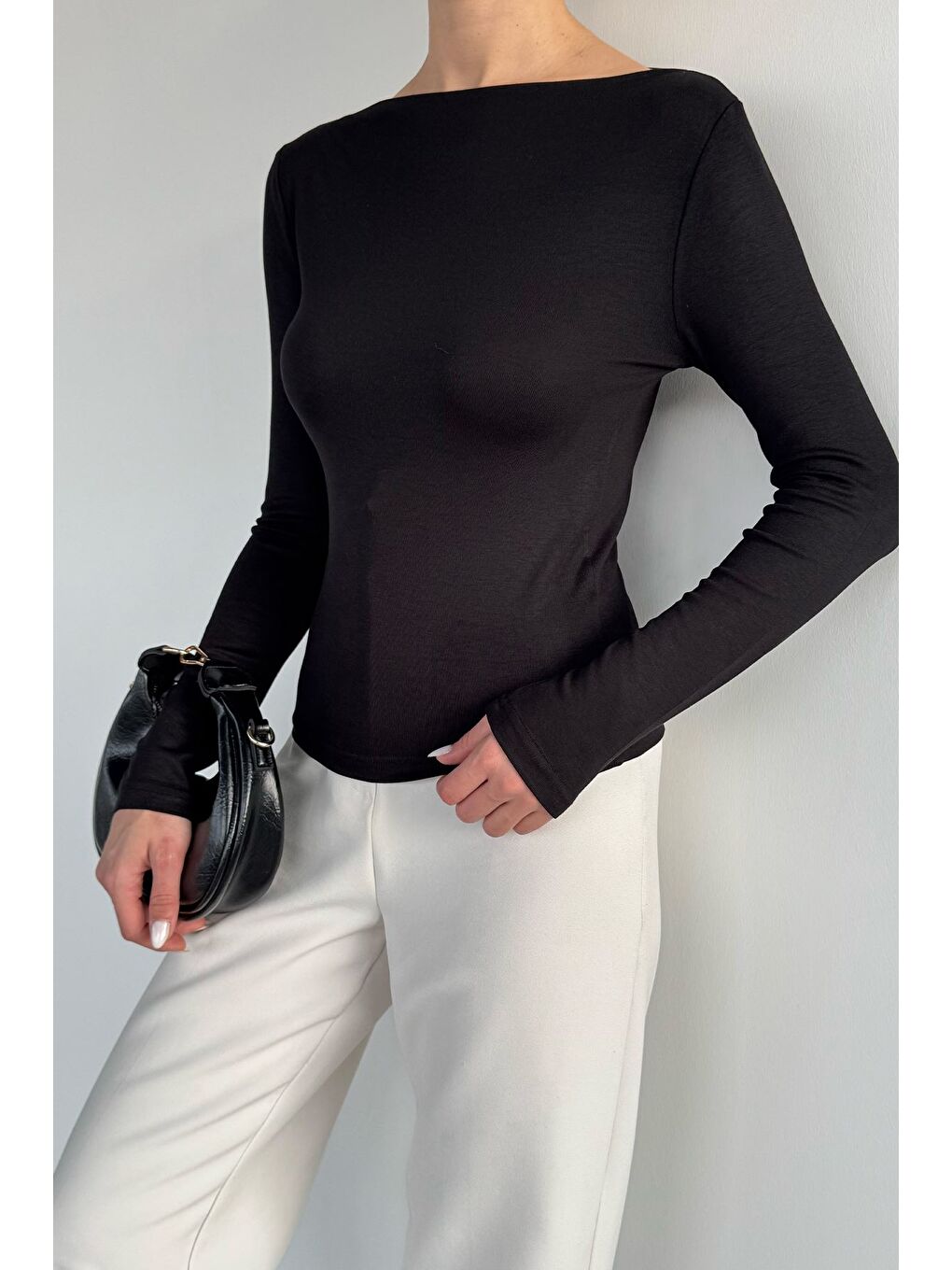 Siyah Kadın Elastanlı Kayık Yaka Body Bluz-3