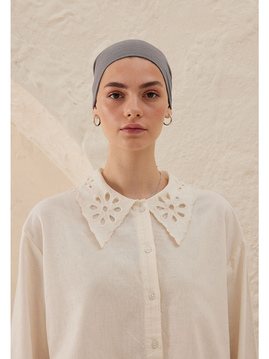 Gri Silikonlu Kaydırmaz Bone Füme-3