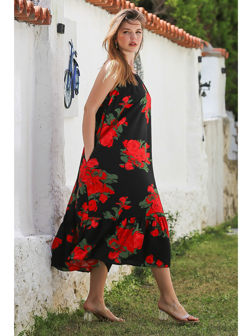 Siyah-Kırmızı Gizli Cepli Eteği Fırfırlı Ayarlanabilir Askılı Casual Viskon Dokuma Elbise 128 66-4