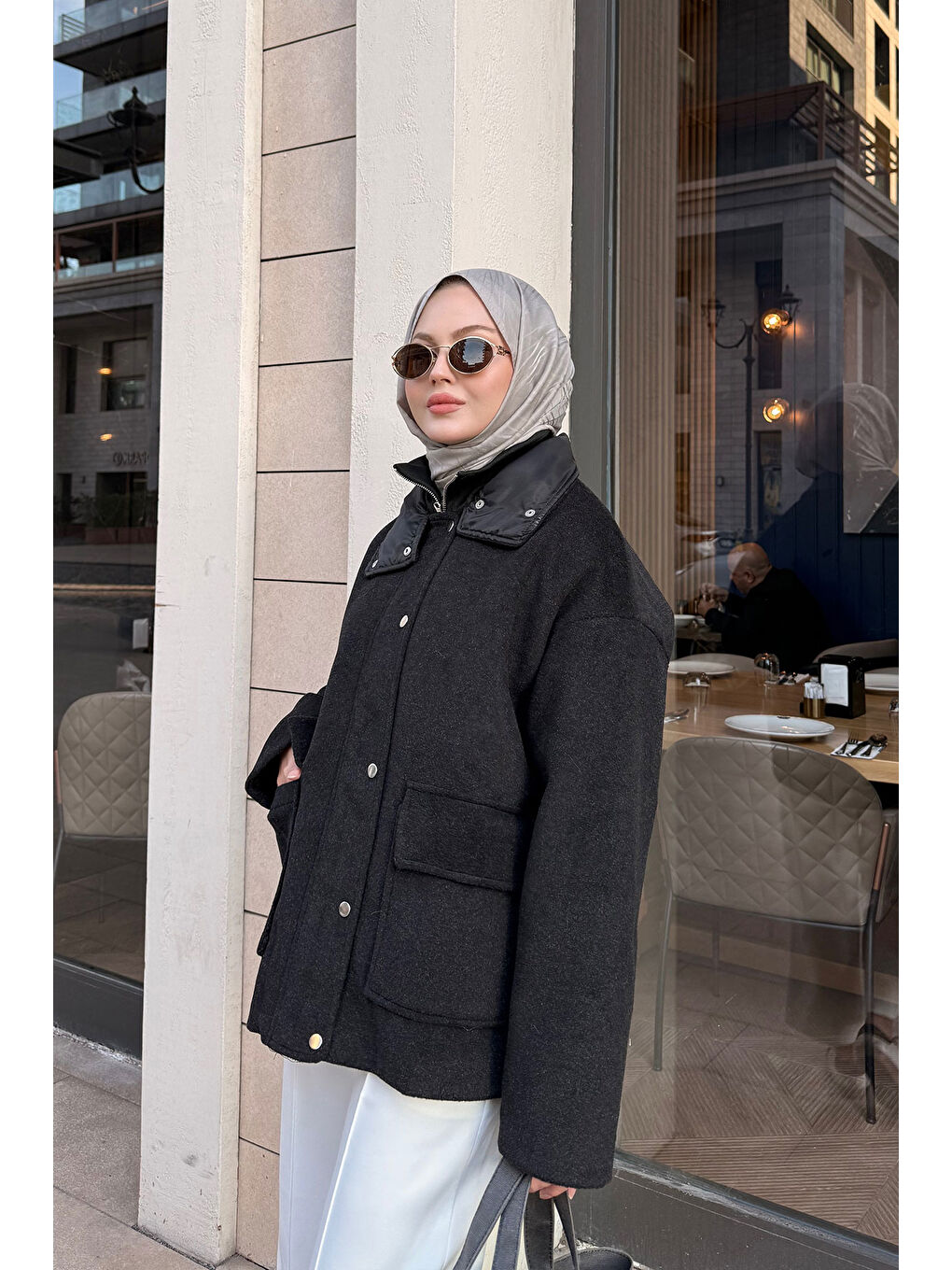 Kadın Yakası Lastik Detaylı Ceket Siyah-2