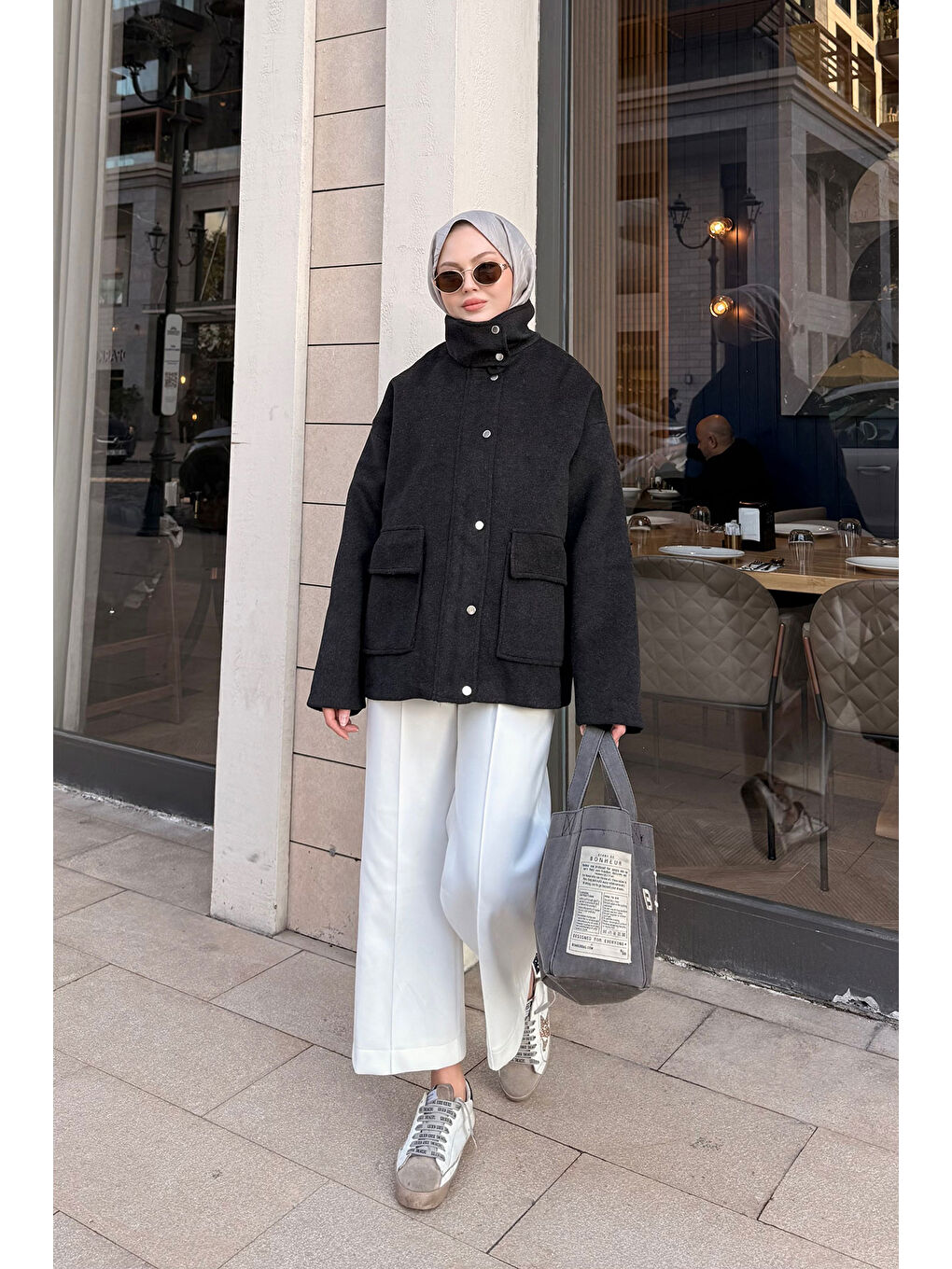 Kadın Yakası Lastik Detaylı Ceket Siyah-4