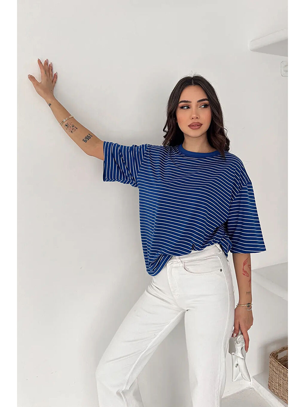 Kadın Oversize Çizgili Tişört Lacivert-2