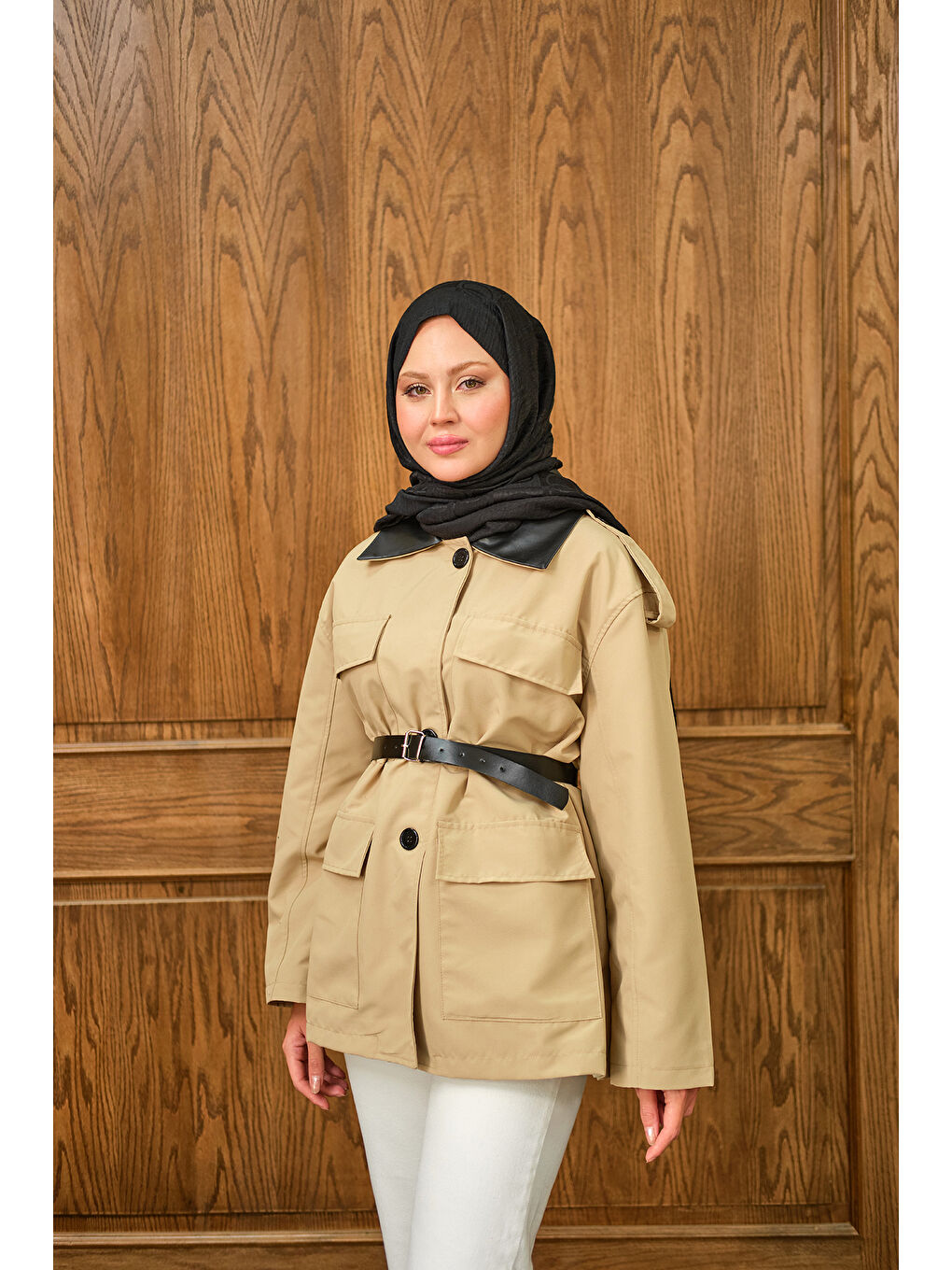 Ekru Kadın Yakası Deri Kemerli Kısa Ceket Krem-1