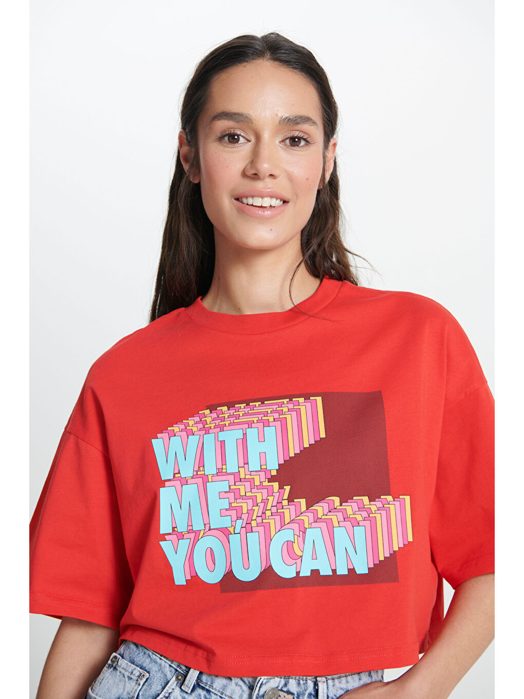 Loose Fit Rahat Kesim %100 Pamuk Bisiklet Yaka Kırmızı Crop Tişört-3