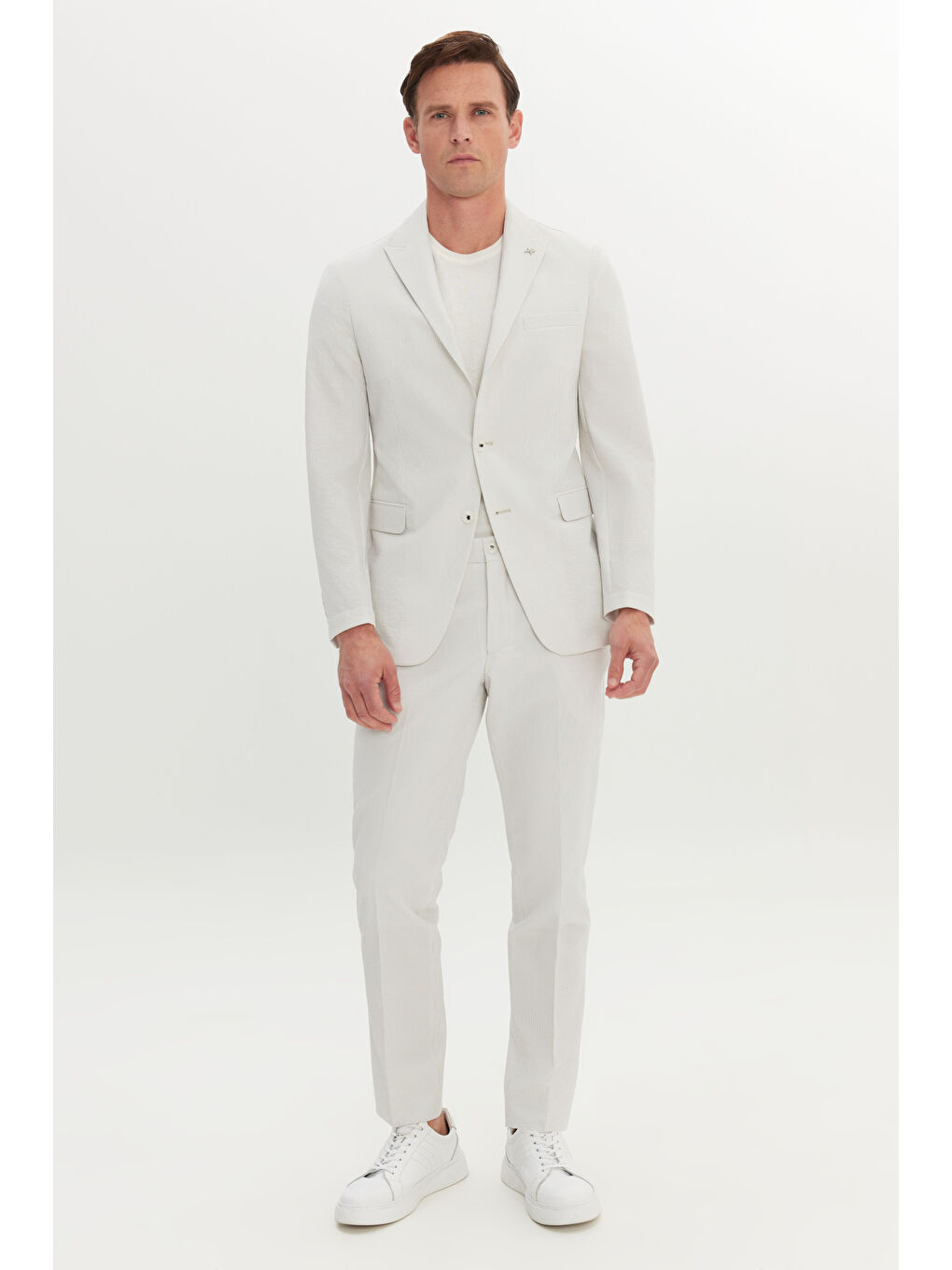 Erkek Ekru Slim Fit Dar Kesim Kırlangıç Yaka Gofre Desenli Takım Elbise