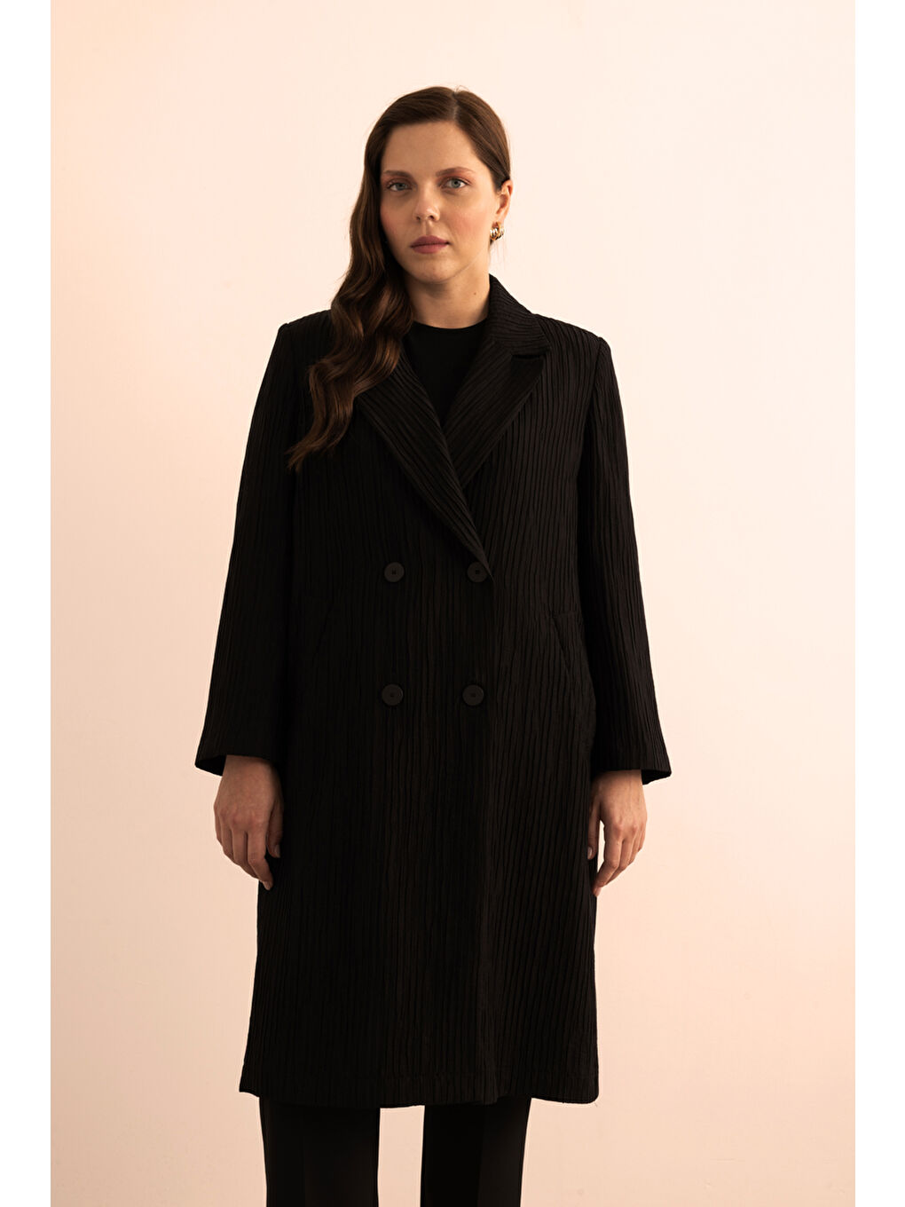 Siyah Çizgi Dokulu Lyocell Rayon Kumaş Trençkot