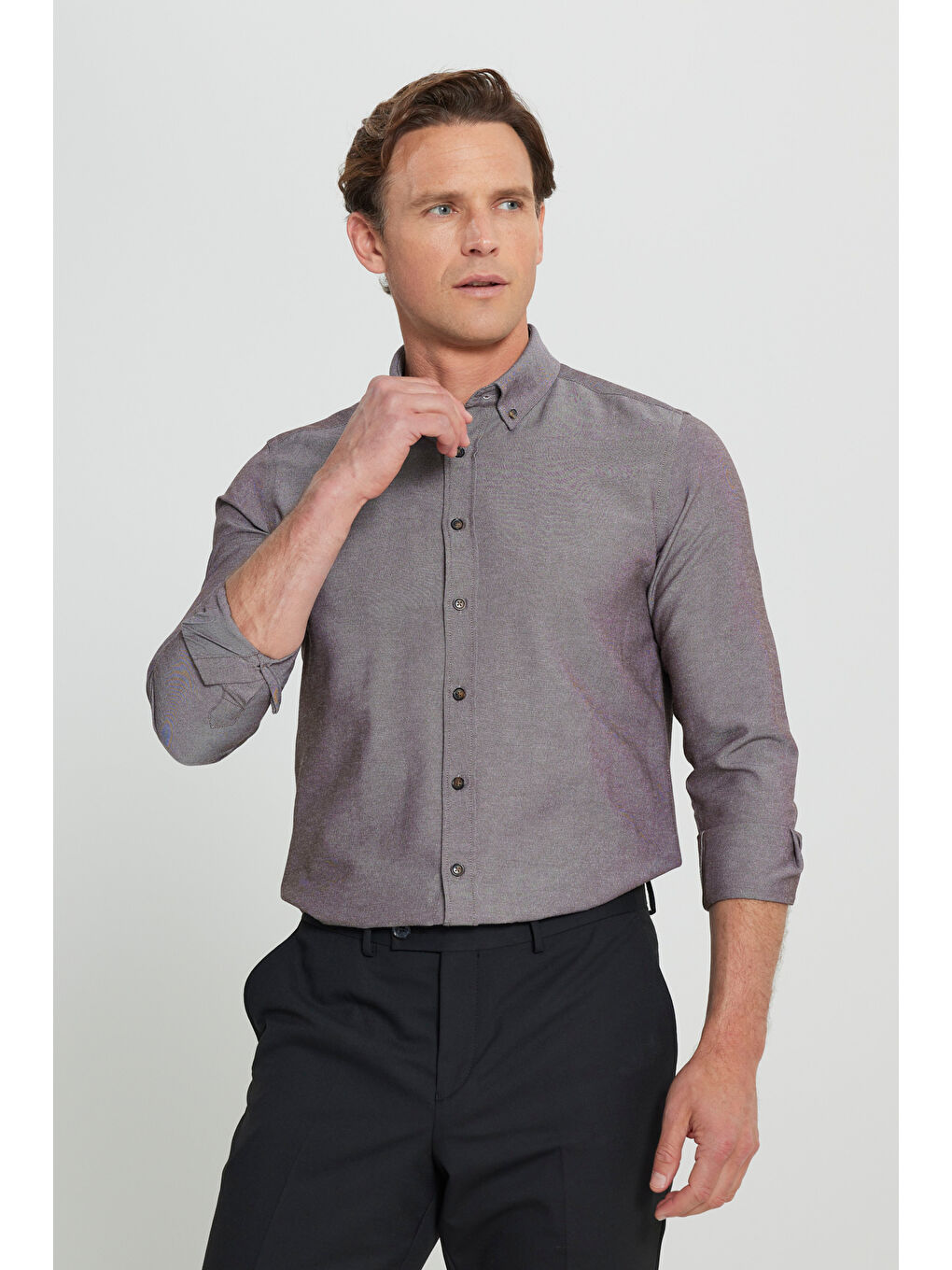 Erkek Kahverengi Tailored Slim Fit Dar Kesim Düğmeli Yaka Oxford Gömlek-2