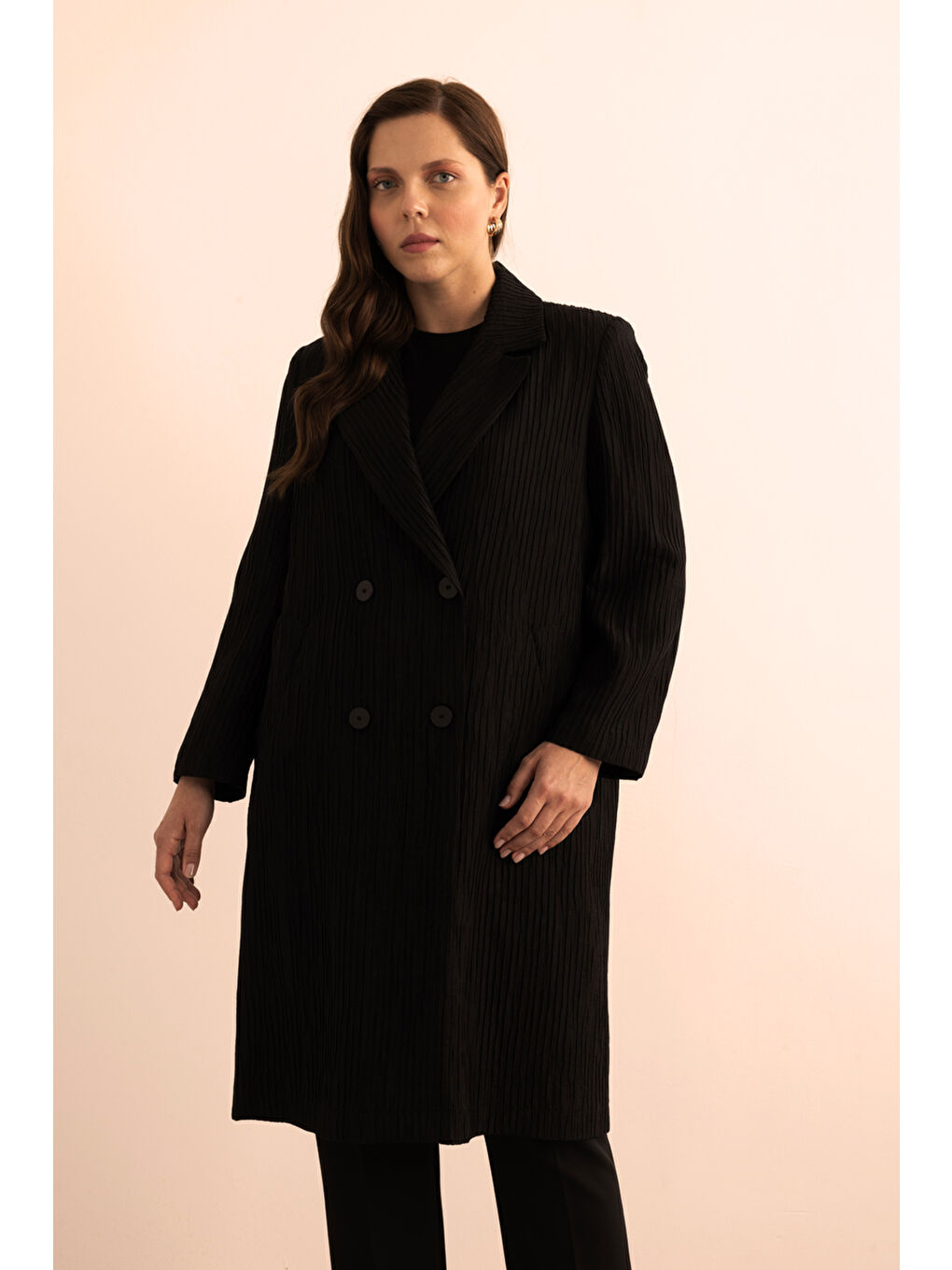 Siyah Çizgi Dokulu Lyocell Rayon Kumaş Trençkot-3