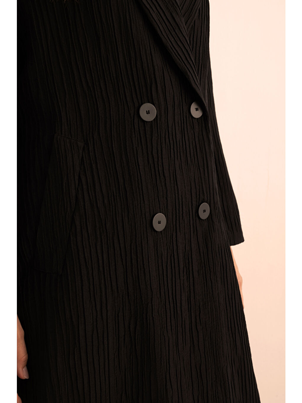 Siyah Çizgi Dokulu Lyocell Rayon Kumaş Trençkot-5