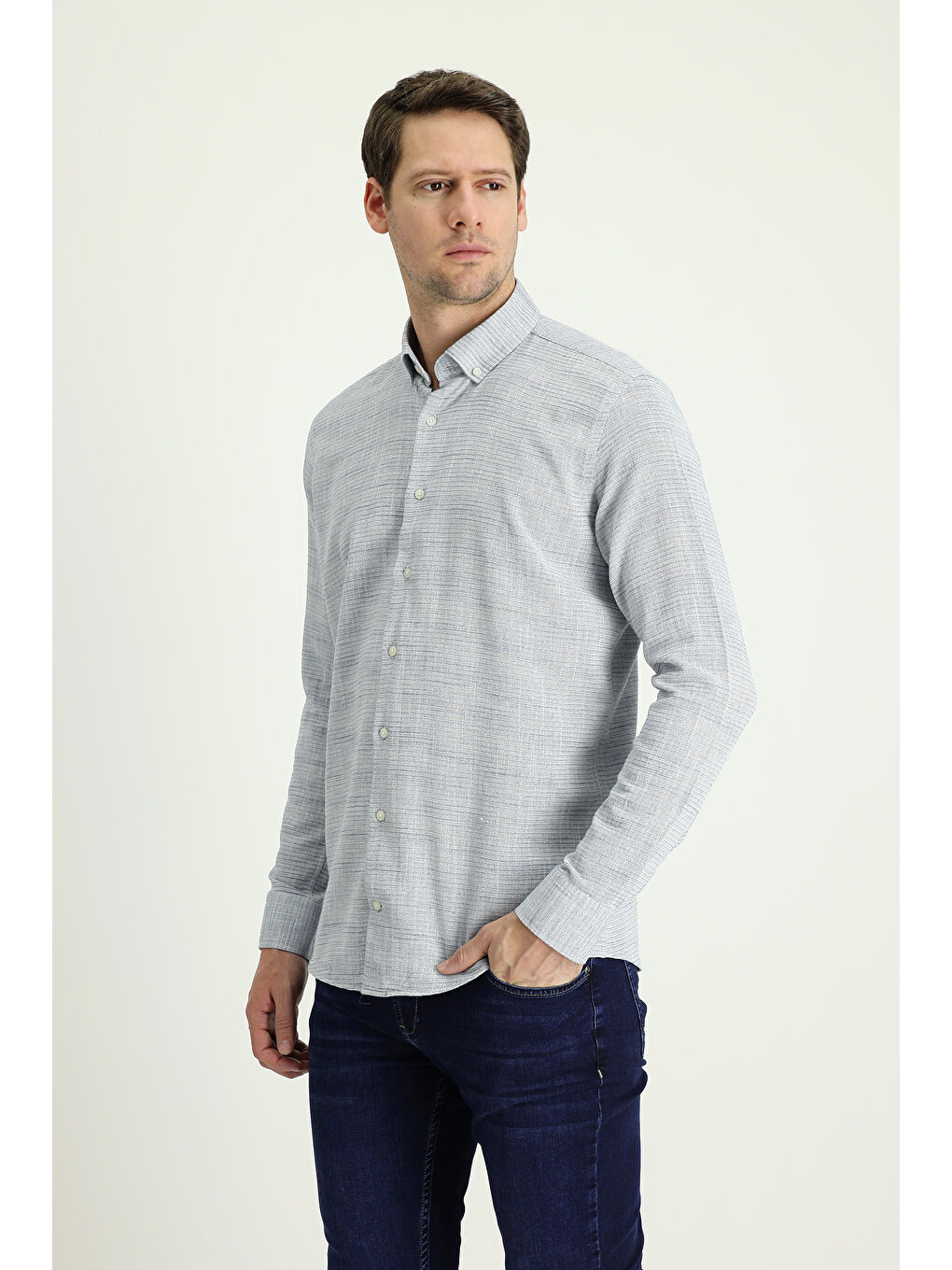 Lacivert Uzun Kol Slim Fit Dar Kesim Keten Görünümlü Pamuk Spor Düğmeli Yaka Gömlek-1