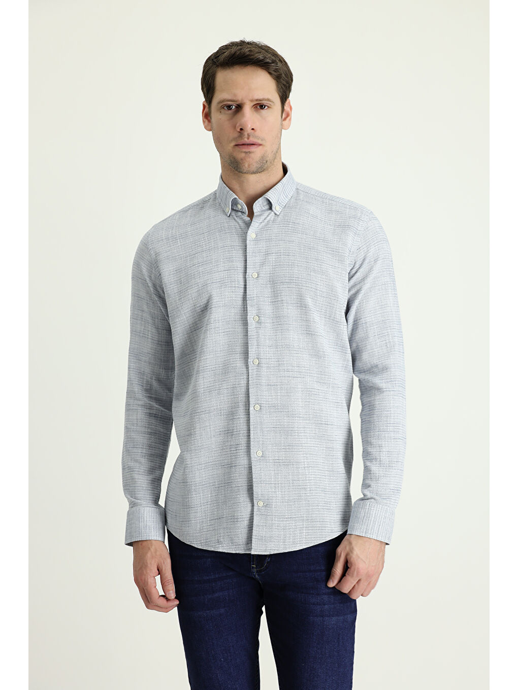 Lacivert Uzun Kol Slim Fit Dar Kesim Keten Görünümlü Pamuk Spor Düğmeli Yaka Gömlek-2