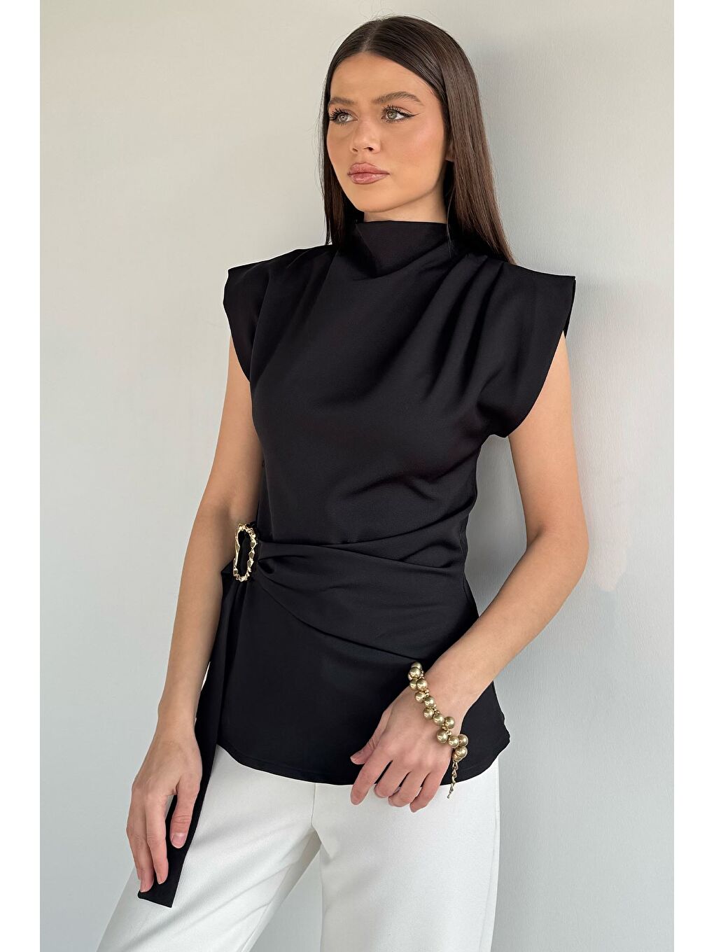 Siyah Kadın Dik Yaka Bel Ve Omuz Drapeli Kemer Detaylı Bluz-2