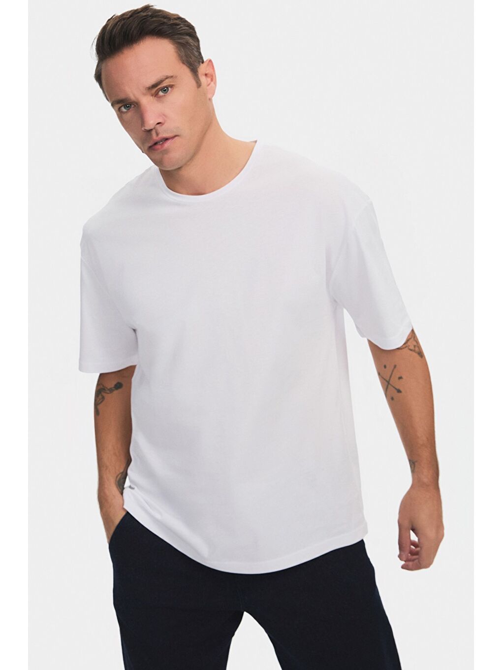 Beyaz Erkek 2'li Oversize Kalıp Tişört-3