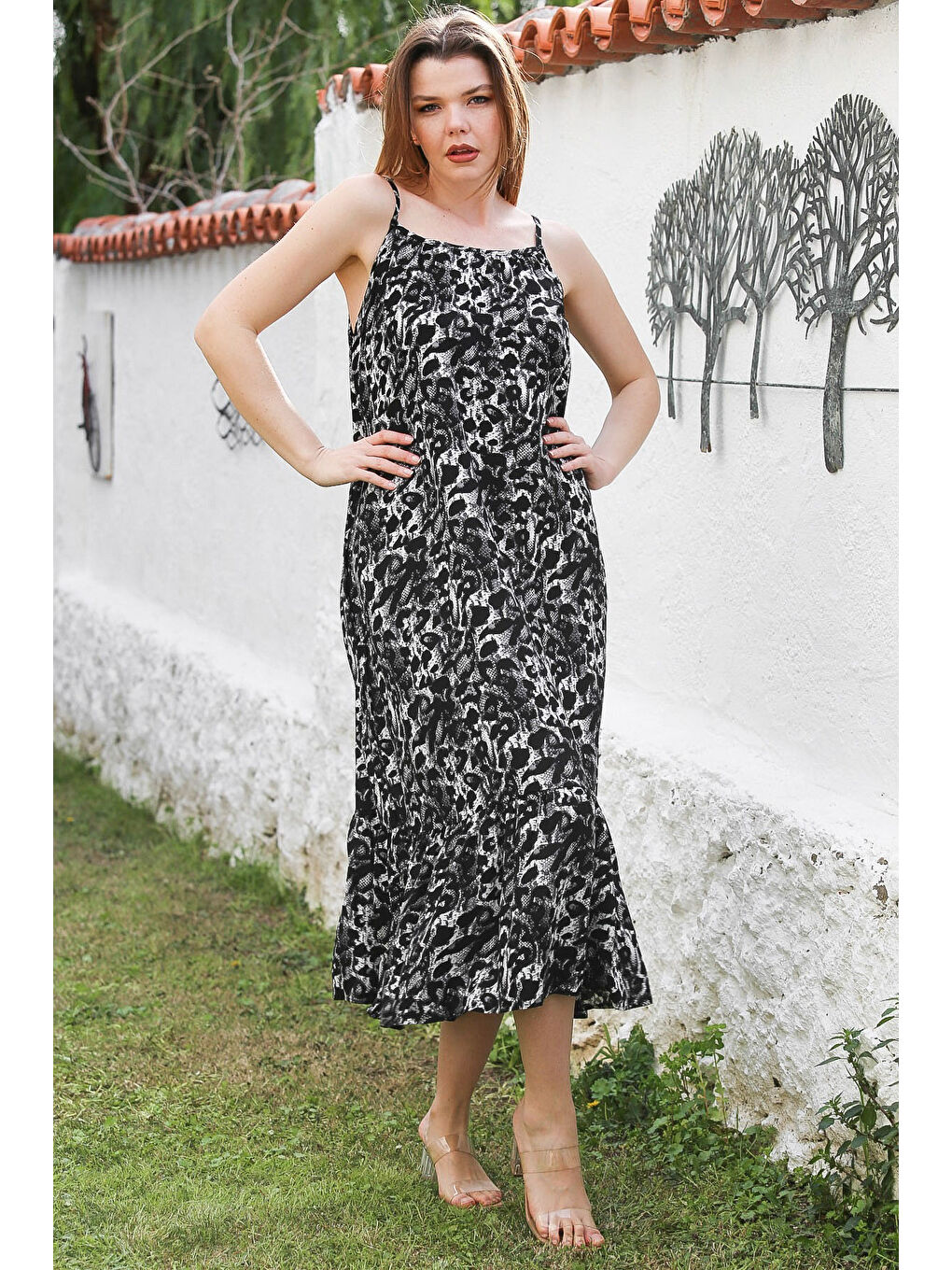 Siyah Leopar Desenli Gizli Cepli Eteği Fırfırlı Ayarlanabilir Askılı Dokuma Elbise 128 66-3