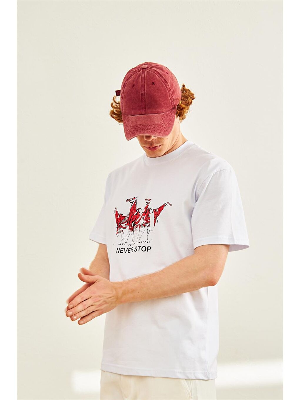 Erkek At Baskılı Oversize Tişört Beyaz-1