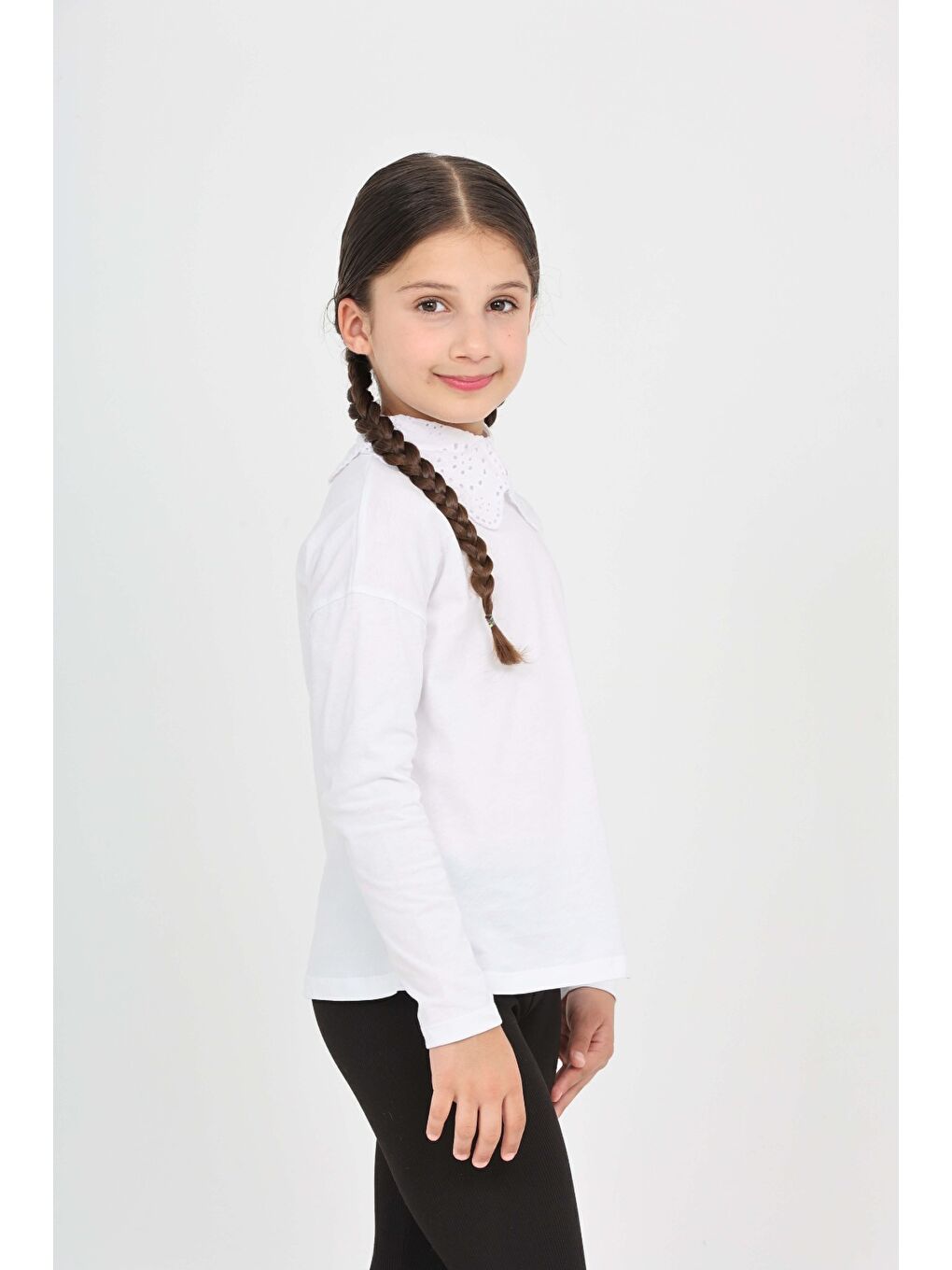 Beyaz Kız Çocuk Okul Dantel Yaka Tişört