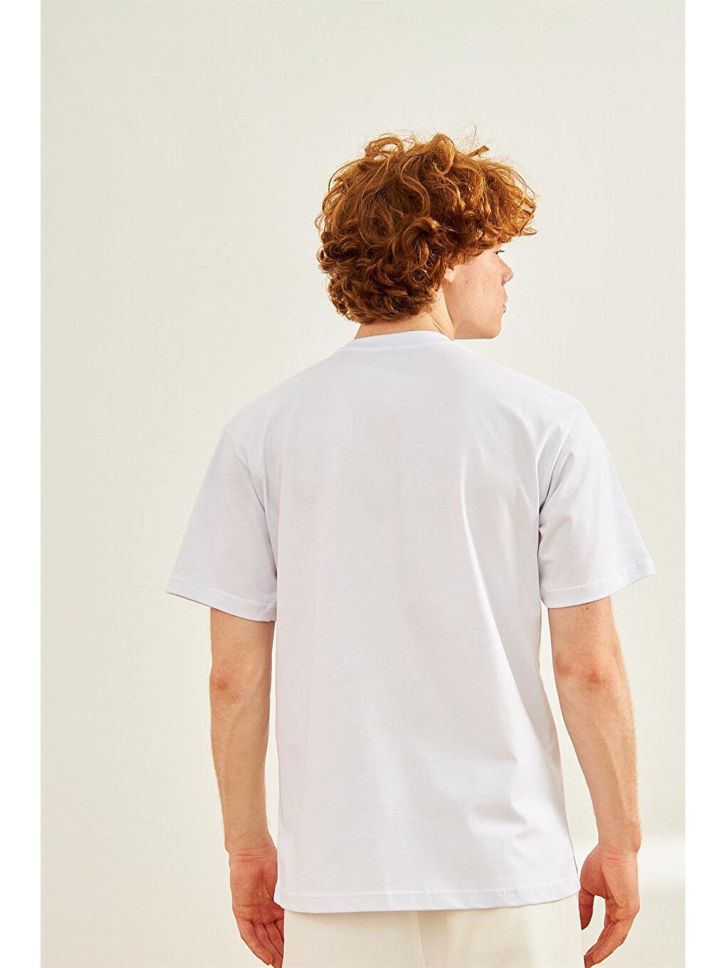 Erkek At Baskılı Oversize Tişört Beyaz-2