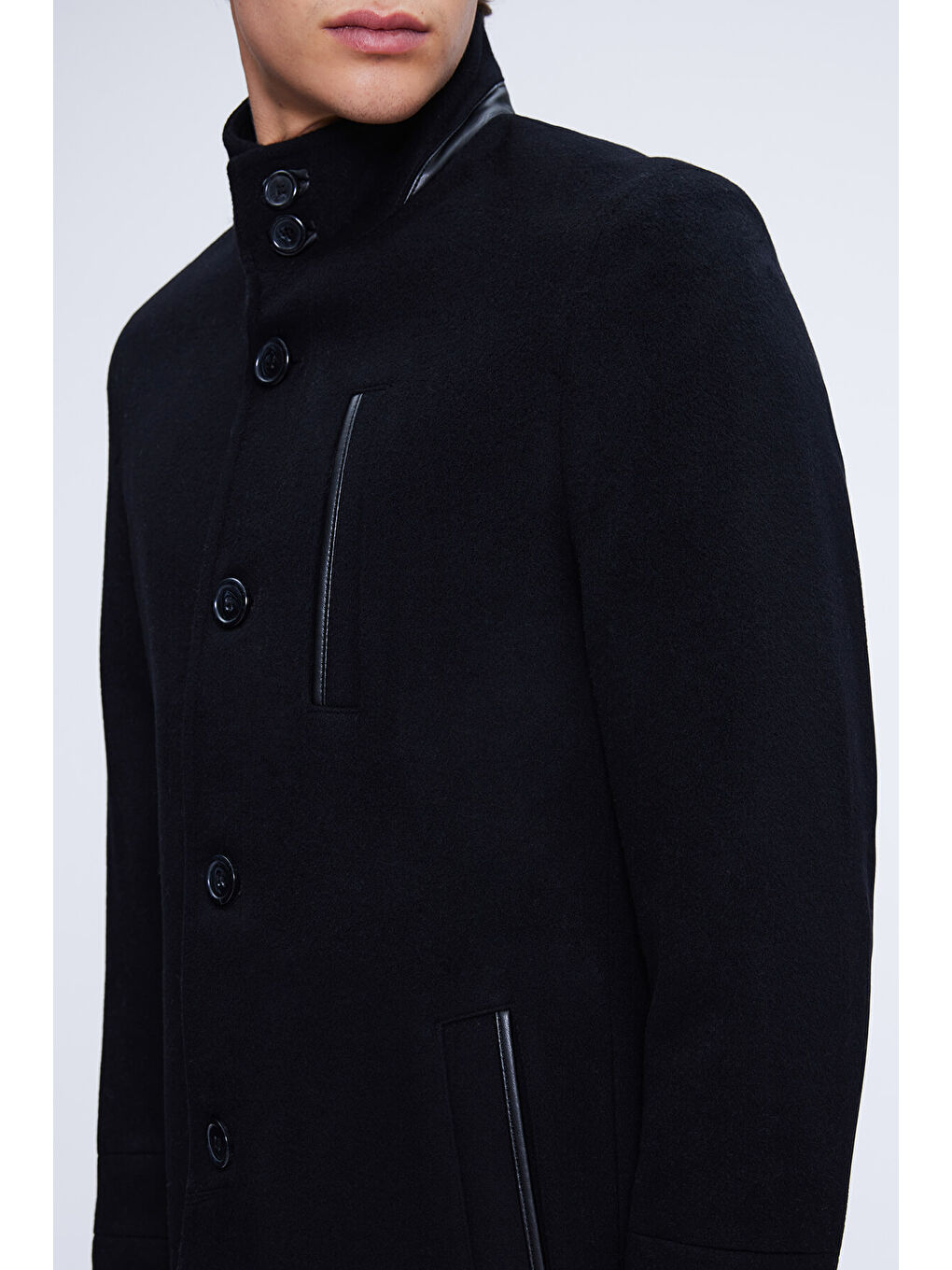 Siyah Regular Fit Hakim Yaka Yünlü Kaşe Palto-2