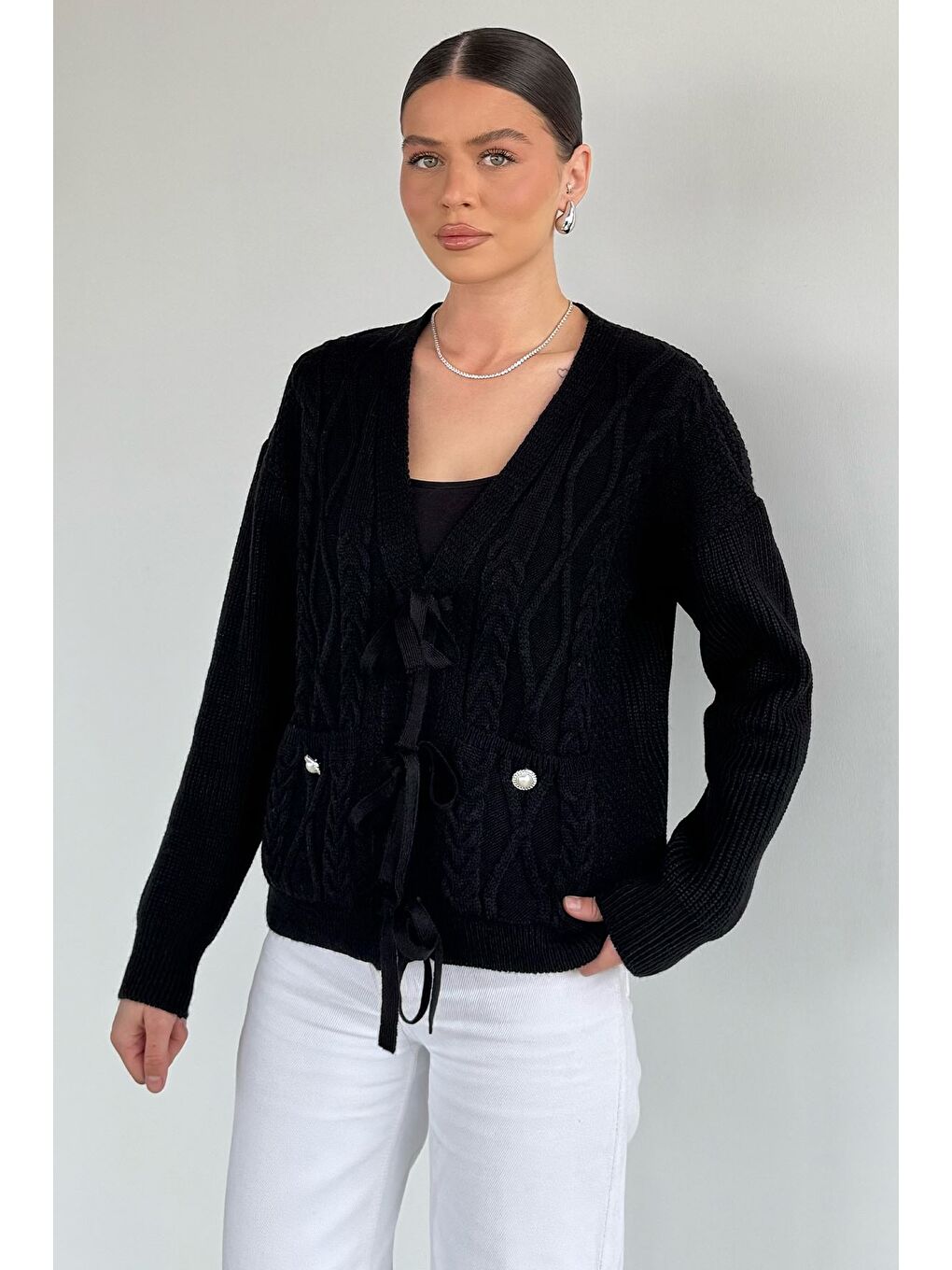 Siyah Kadın Ön Bağlamalı Çift Cepli Örme Triko Hırka-1