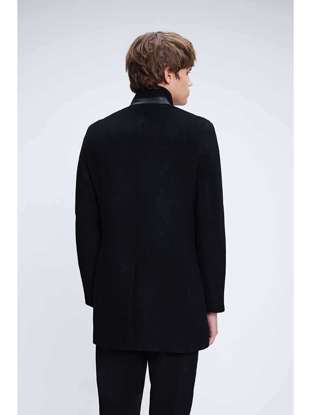 Siyah Regular Fit Hakim Yaka Yünlü Kaşe Palto-4