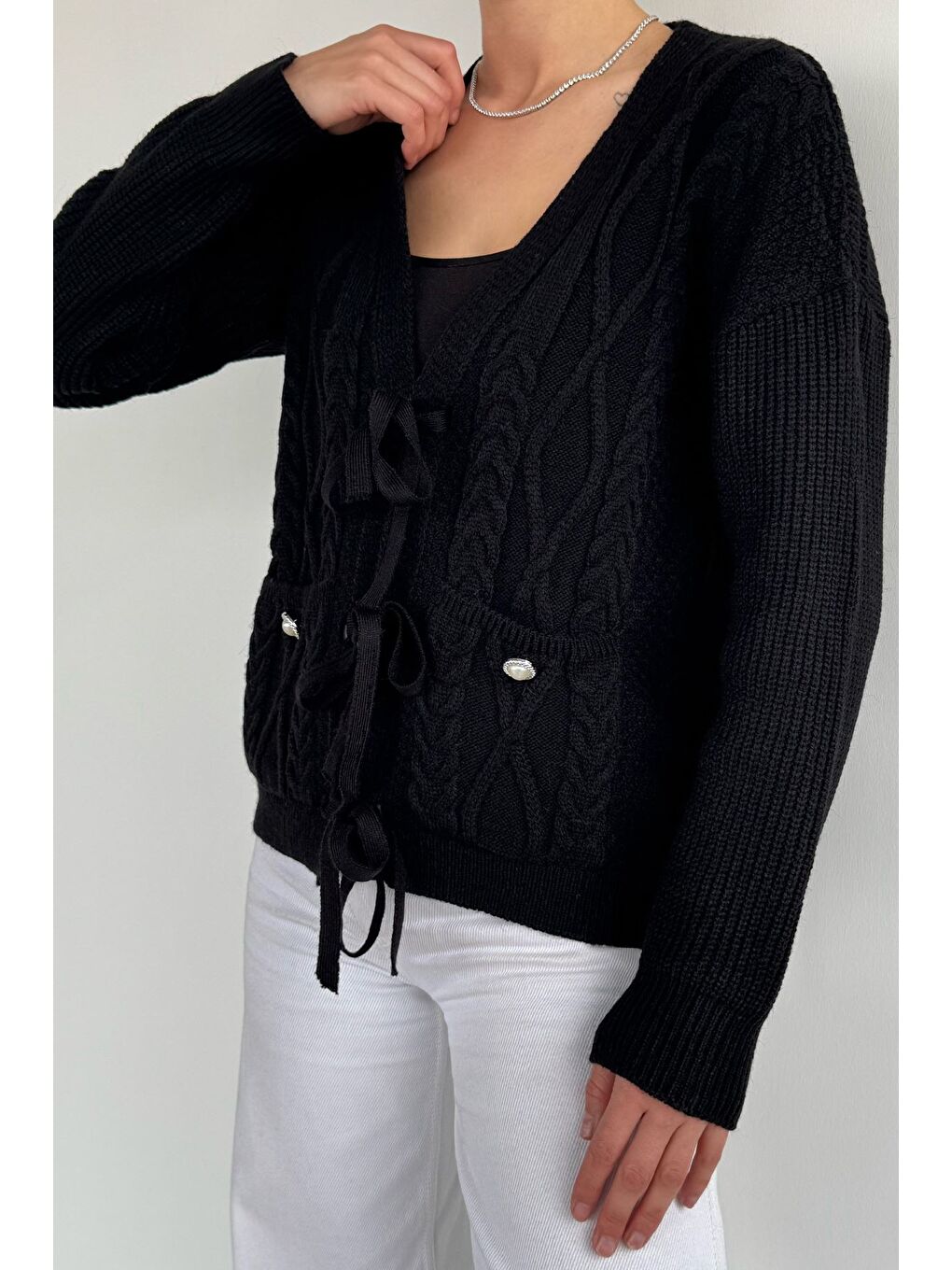 Siyah Kadın Ön Bağlamalı Çift Cepli Örme Triko Hırka-2