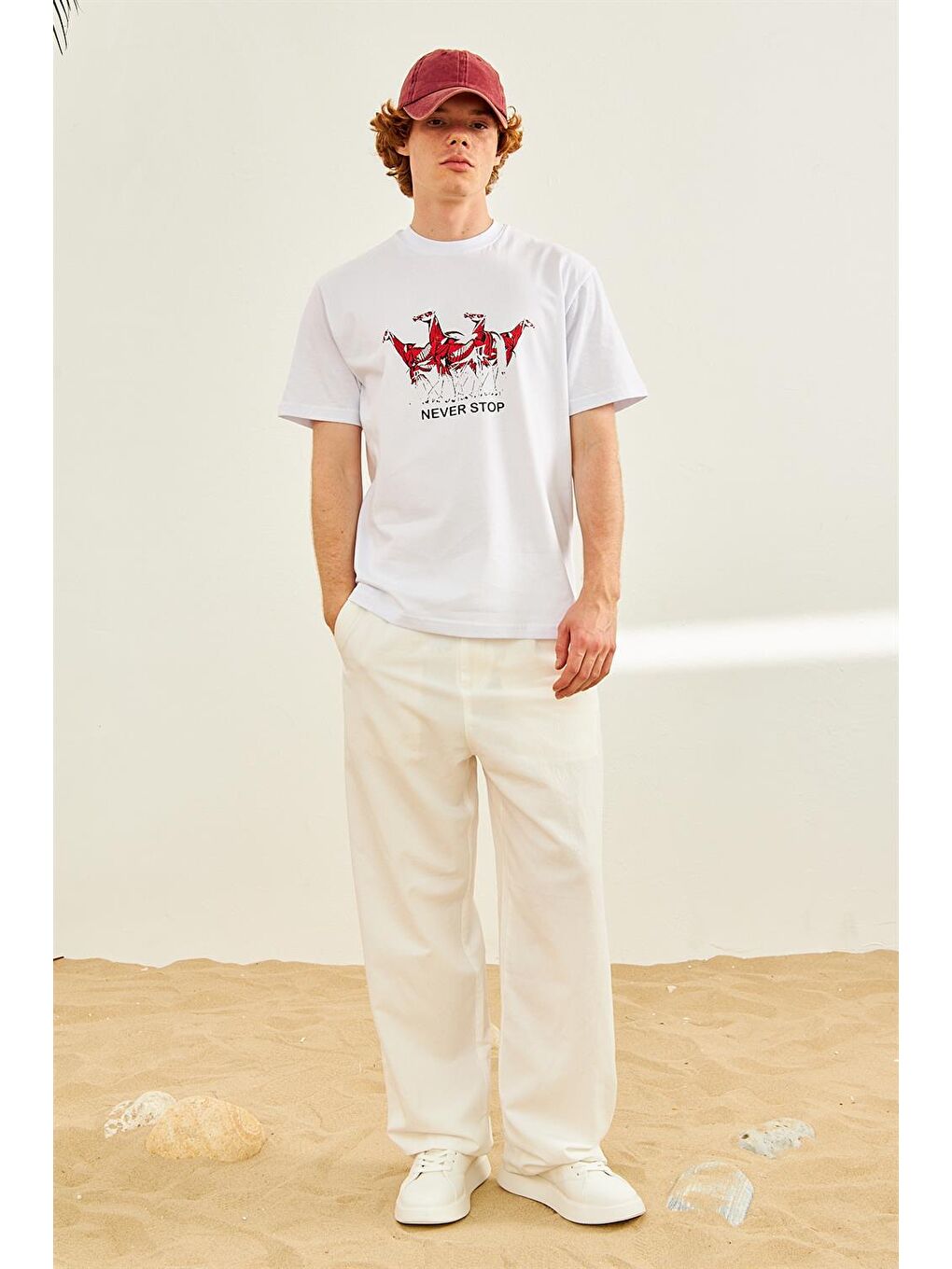 Erkek At Baskılı Oversize Tişört Beyaz-3