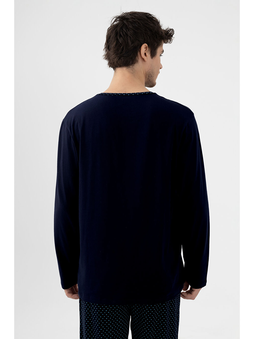 Lacivert Erkek Pamuklu  Elastanlı  Yaka Düğmeli Uzun Kollu ve Cep Detaylı Puan Desenli Pijama Takımı-2