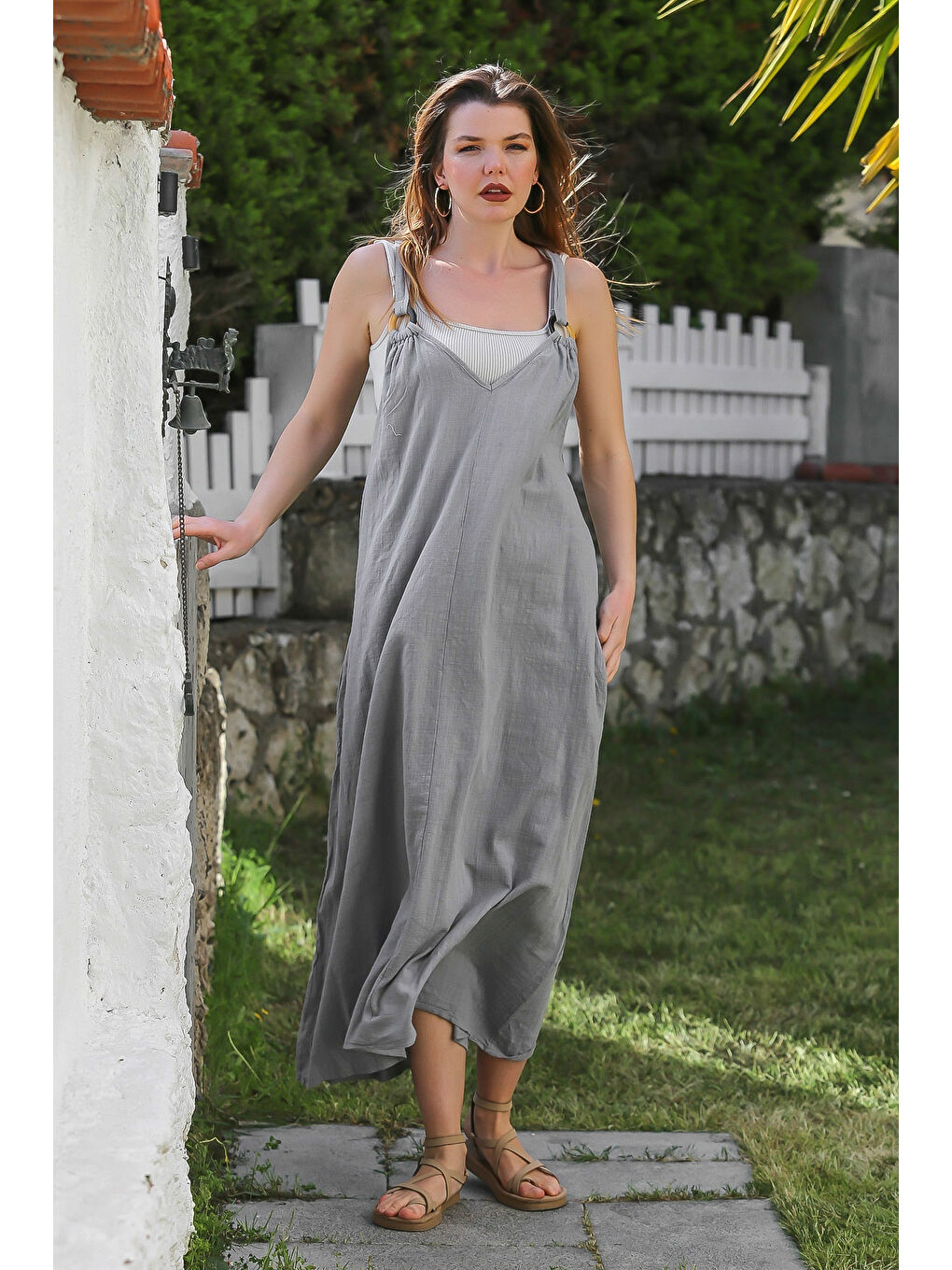 Gri Askılı Gizli Cepli Tokalı Casual Keten Karışımlı Dokuma Elbise 135 58-2