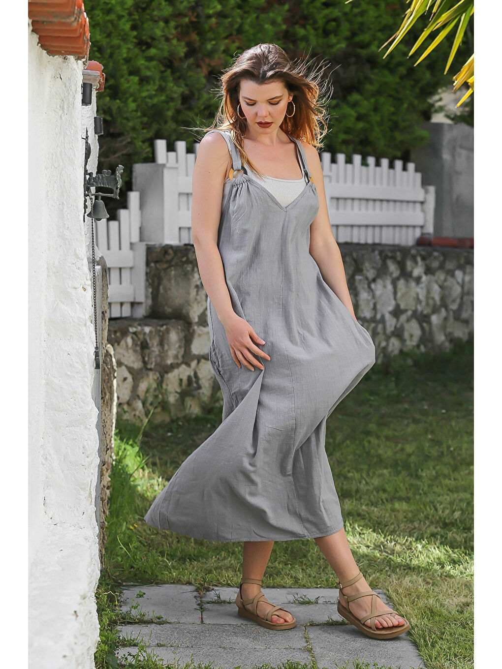 Gri Askılı Gizli Cepli Tokalı Casual Keten Karışımlı Dokuma Elbise 135 58-3