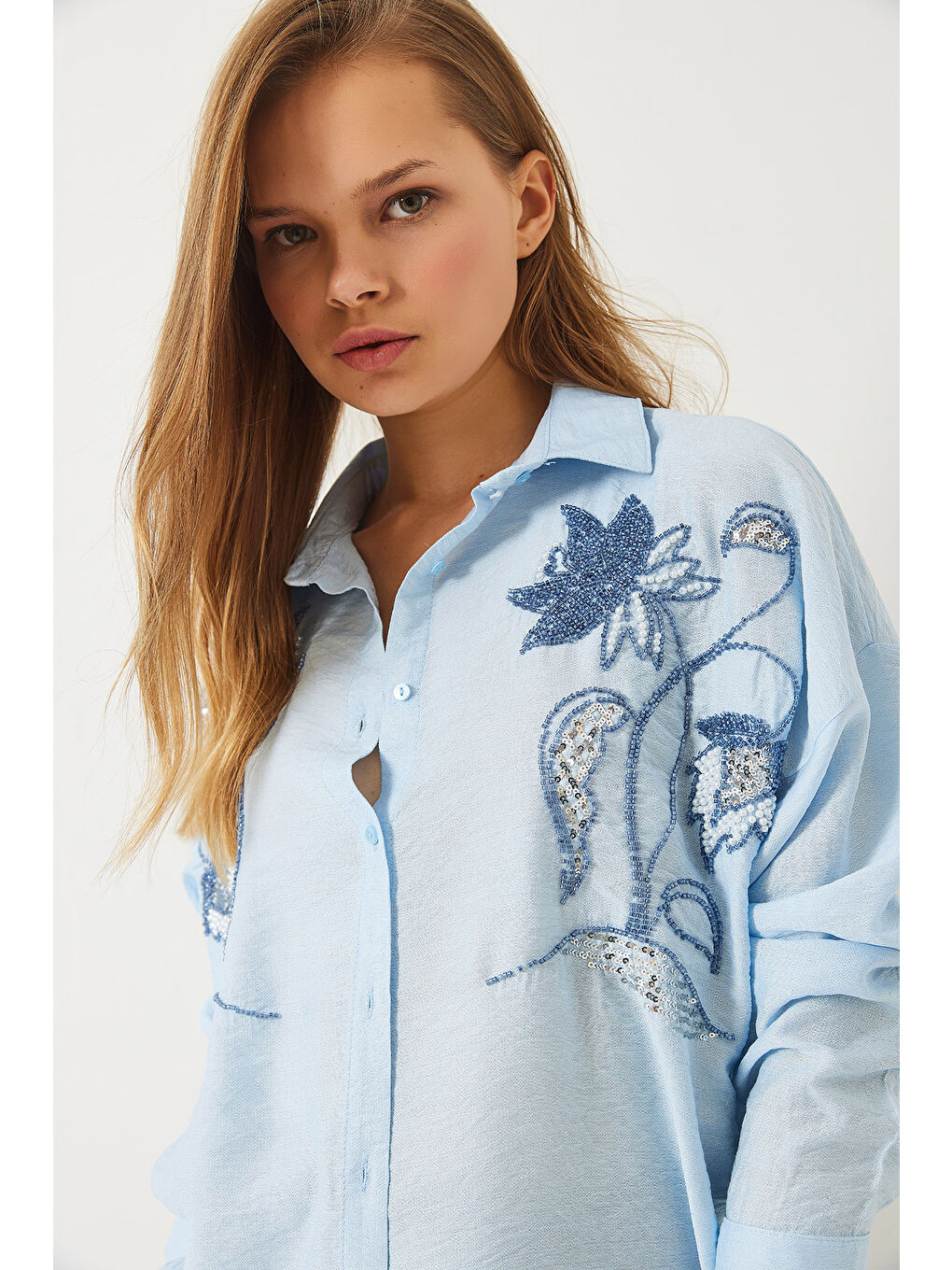 Mavi Kadın Boncuk Taş Nakış İşlemeli Aerobin Oversize Gömlek-3